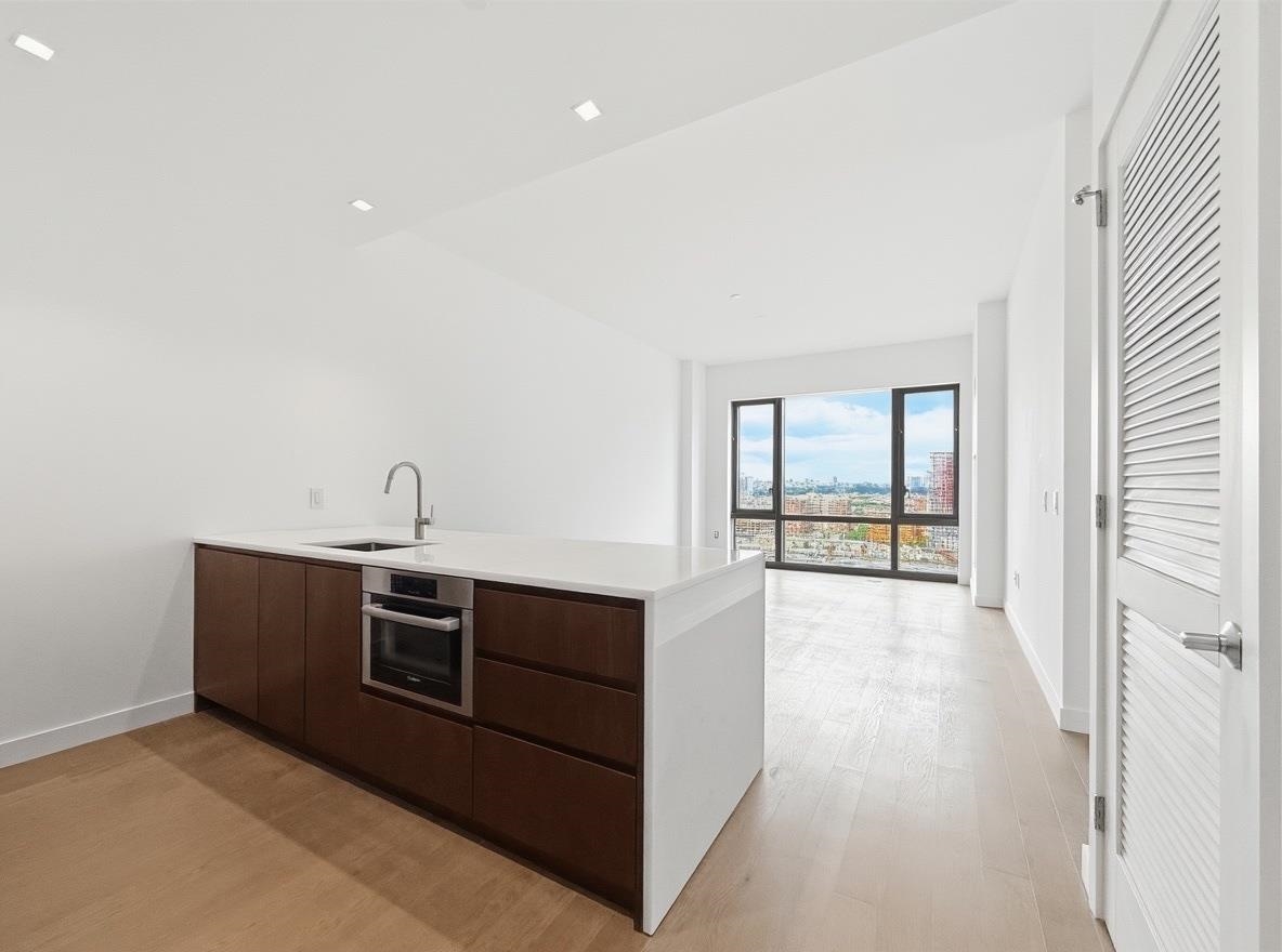 75 PARK LANE SOUTH - Photo 2