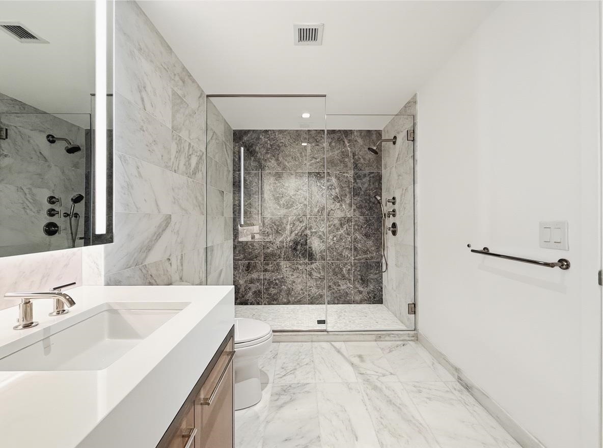 75 PARK LANE SOUTH #1904