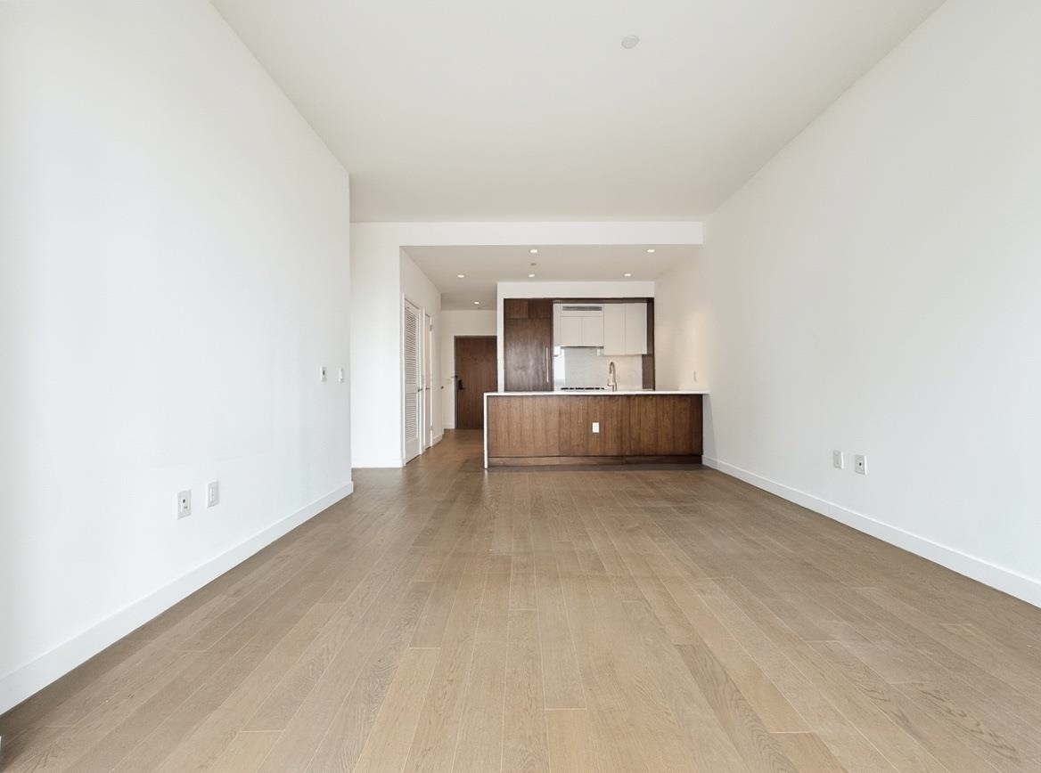 75 PARK LANE SOUTH #1904