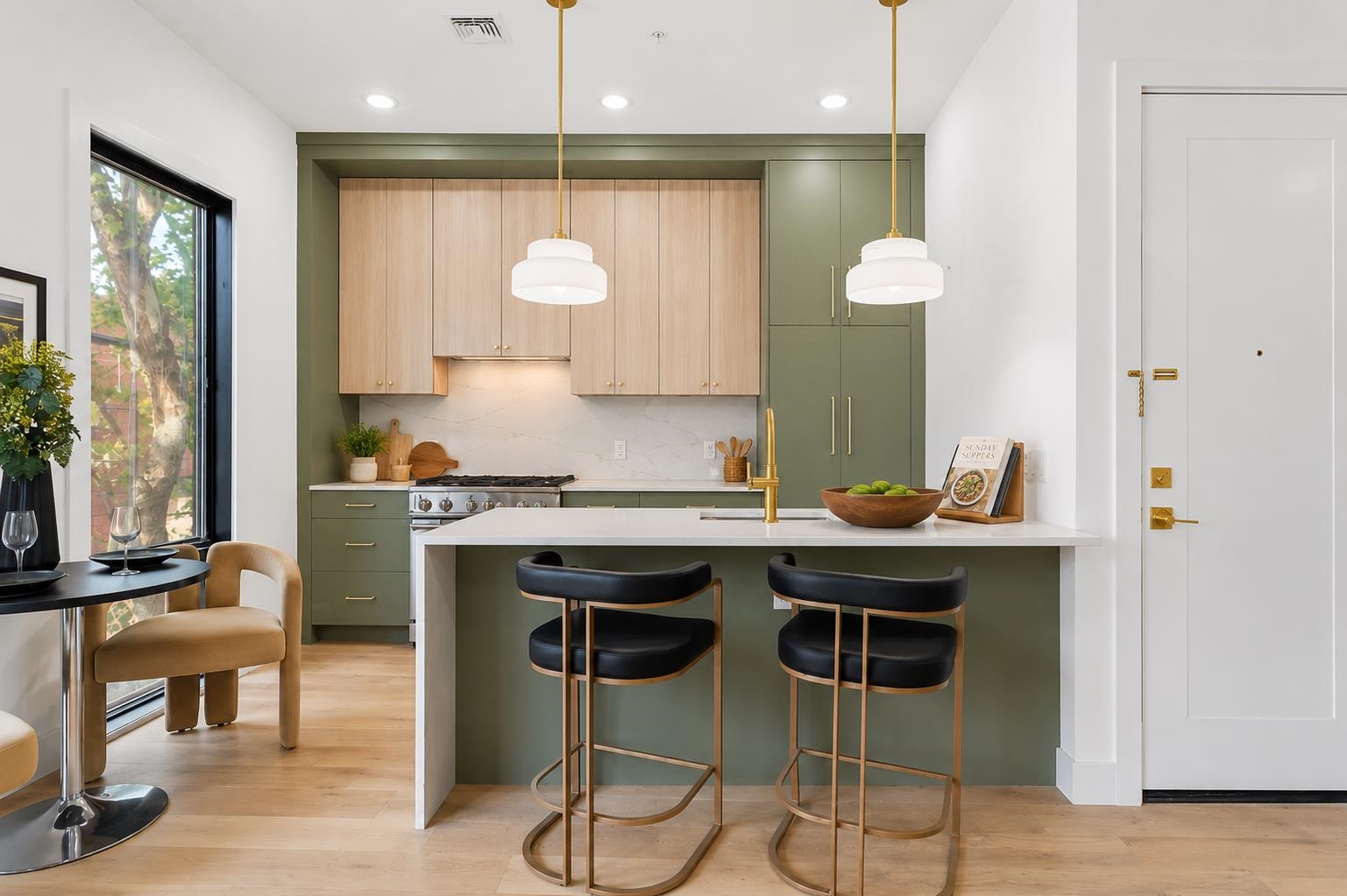 100 WEBSTER AVE - Photo 4
