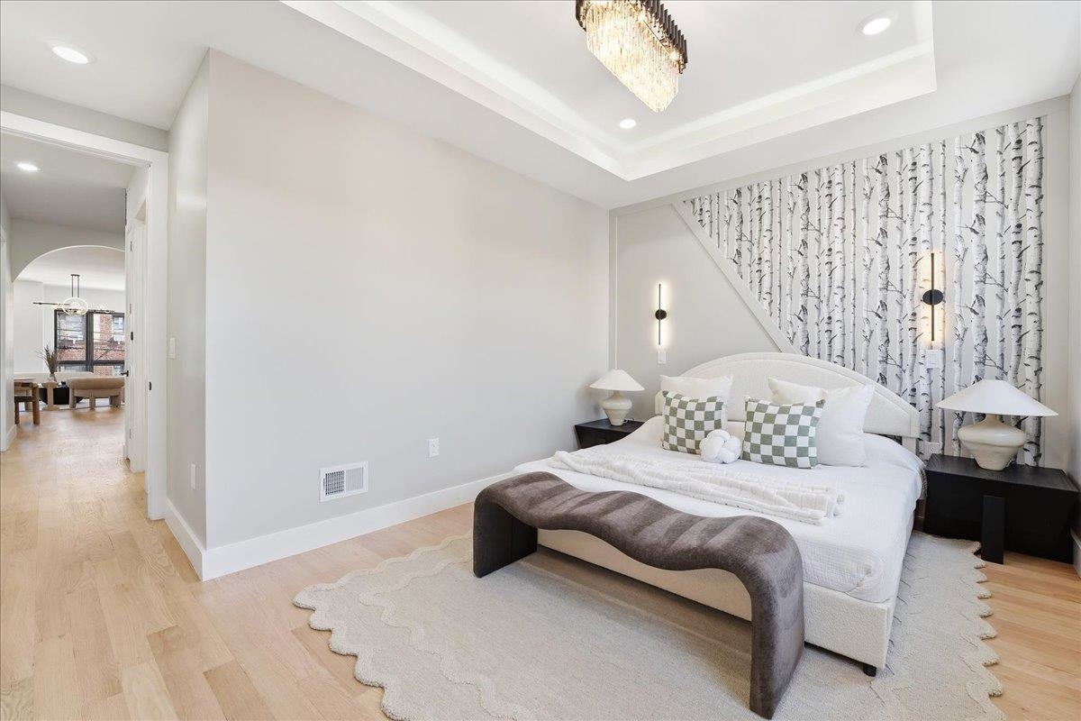 81 LEXINGTON AVE #1