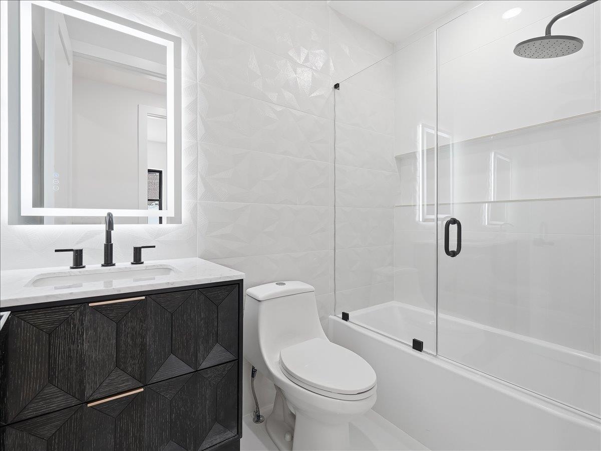 81 LEXINGTON AVE #2