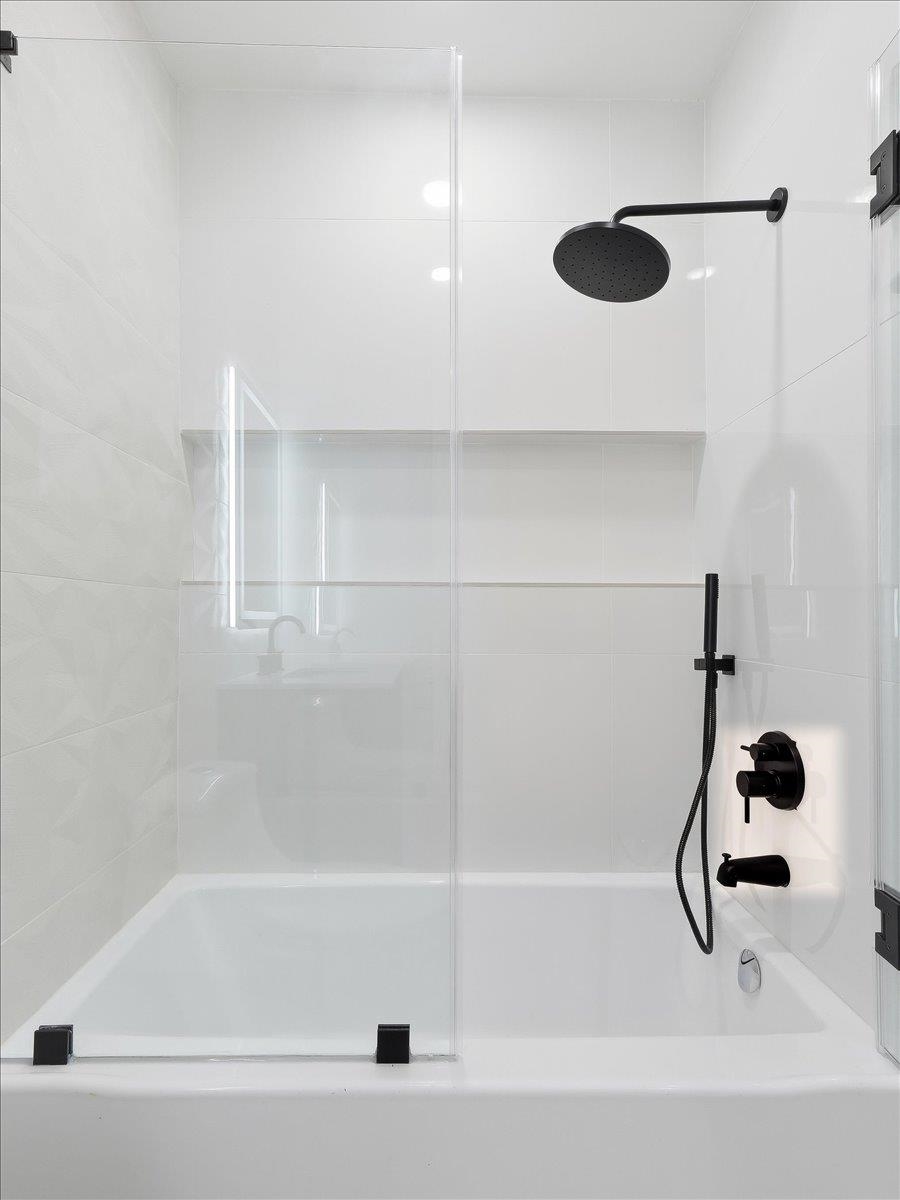 81 LEXINGTON AVE #2