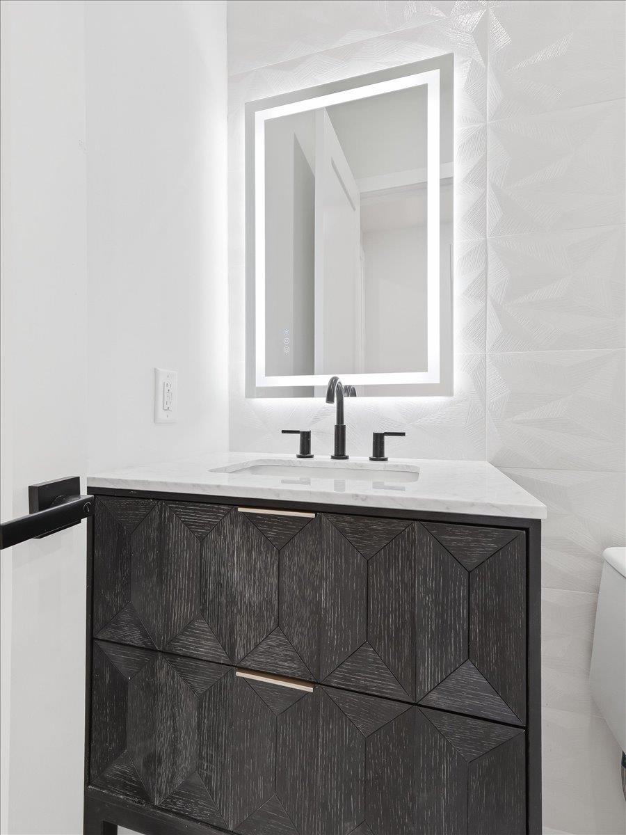 81 LEXINGTON AVE #2