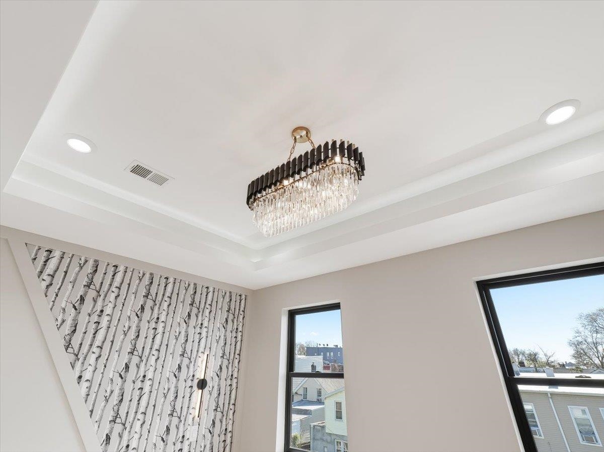 81 LEXINGTON AVE #2