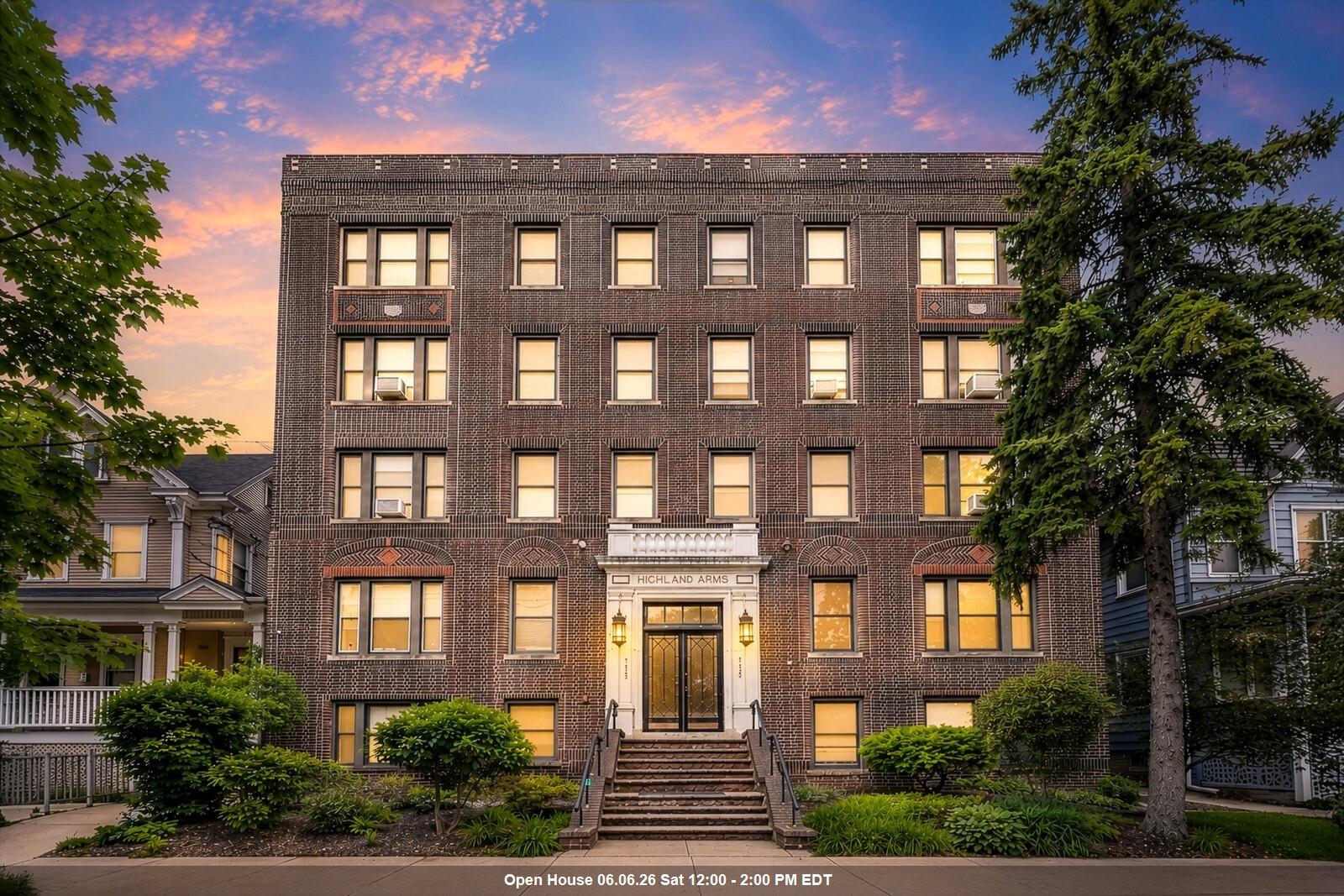 115 HIGHLAND AVE - Photo 1