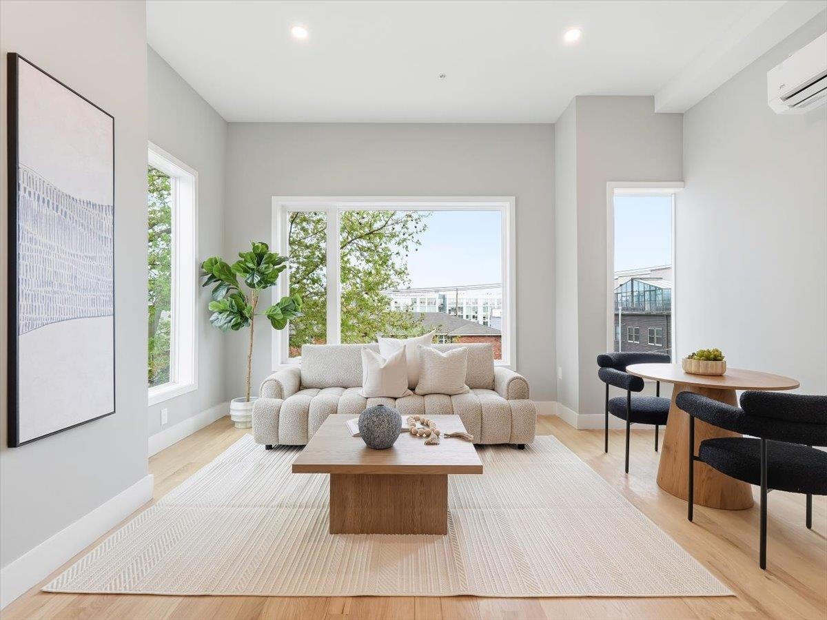 437 OGDEN AVE - Photo 3
