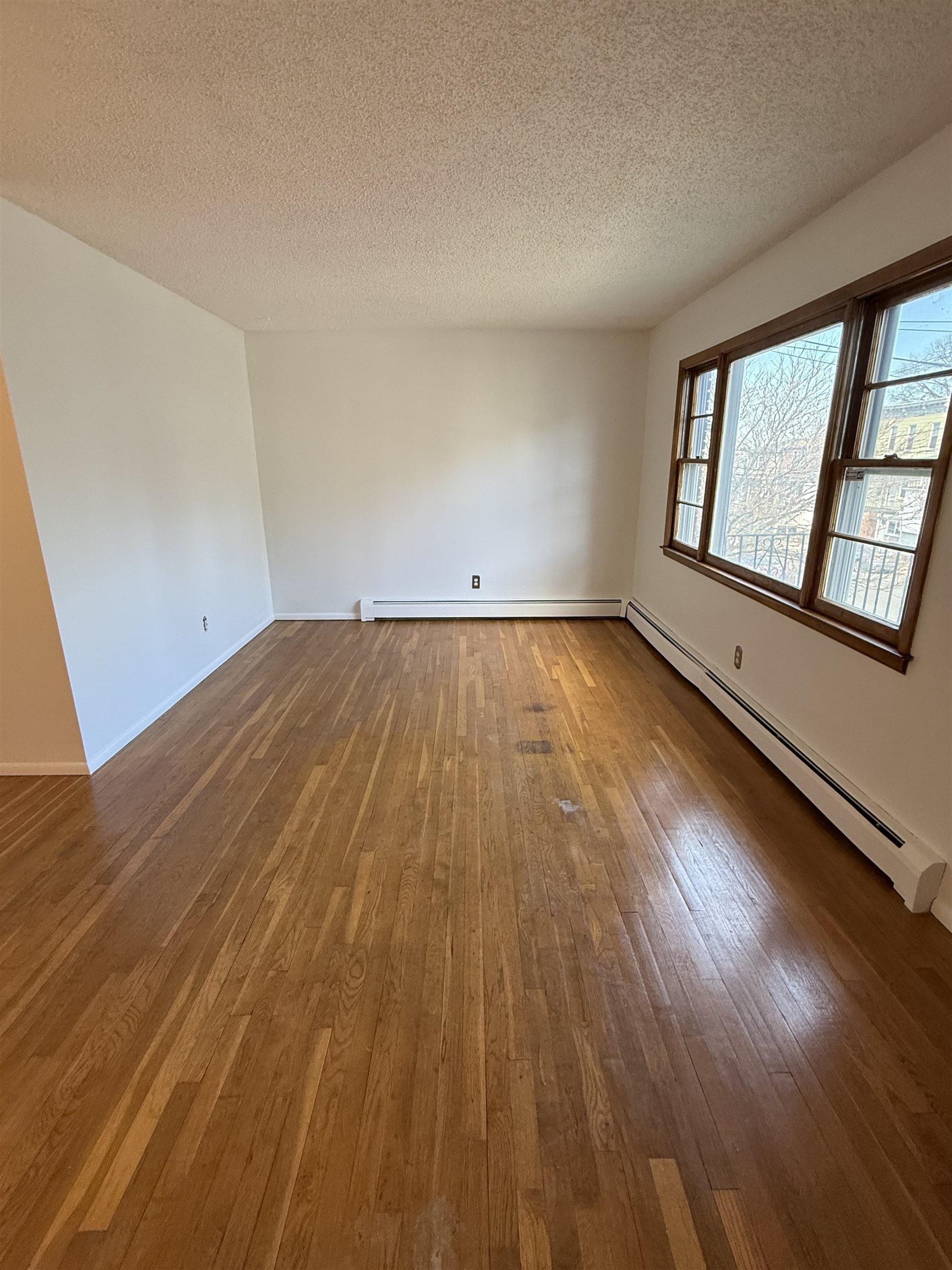 115 MCADOO AVE - Photo 4