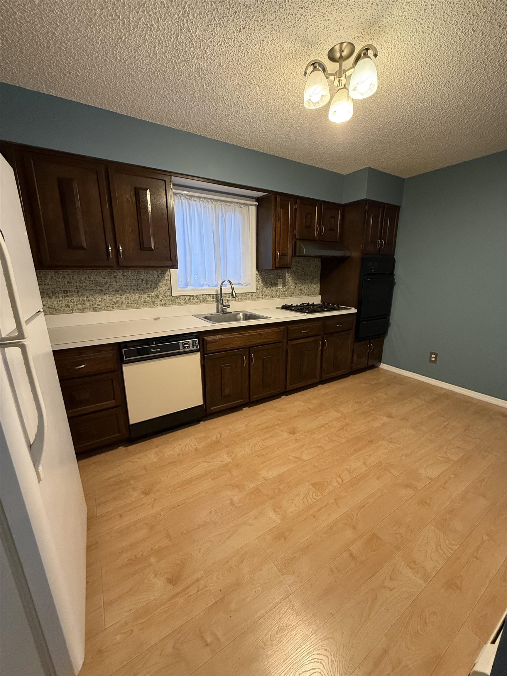 115 MCADOO AVE - Photo 5