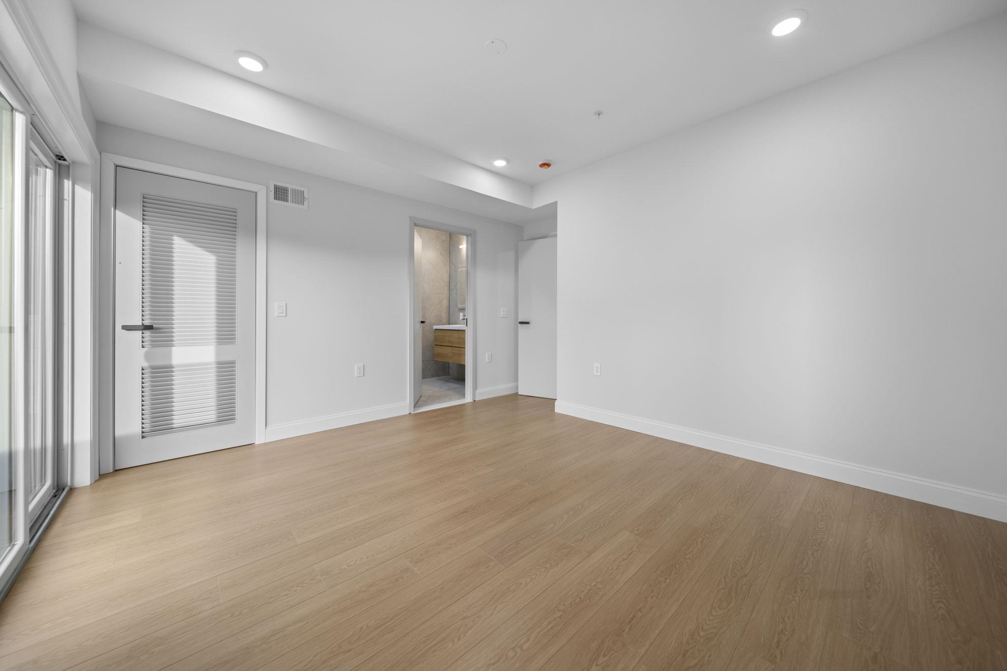 3447 JOHN F KENNEDY BLVD #2