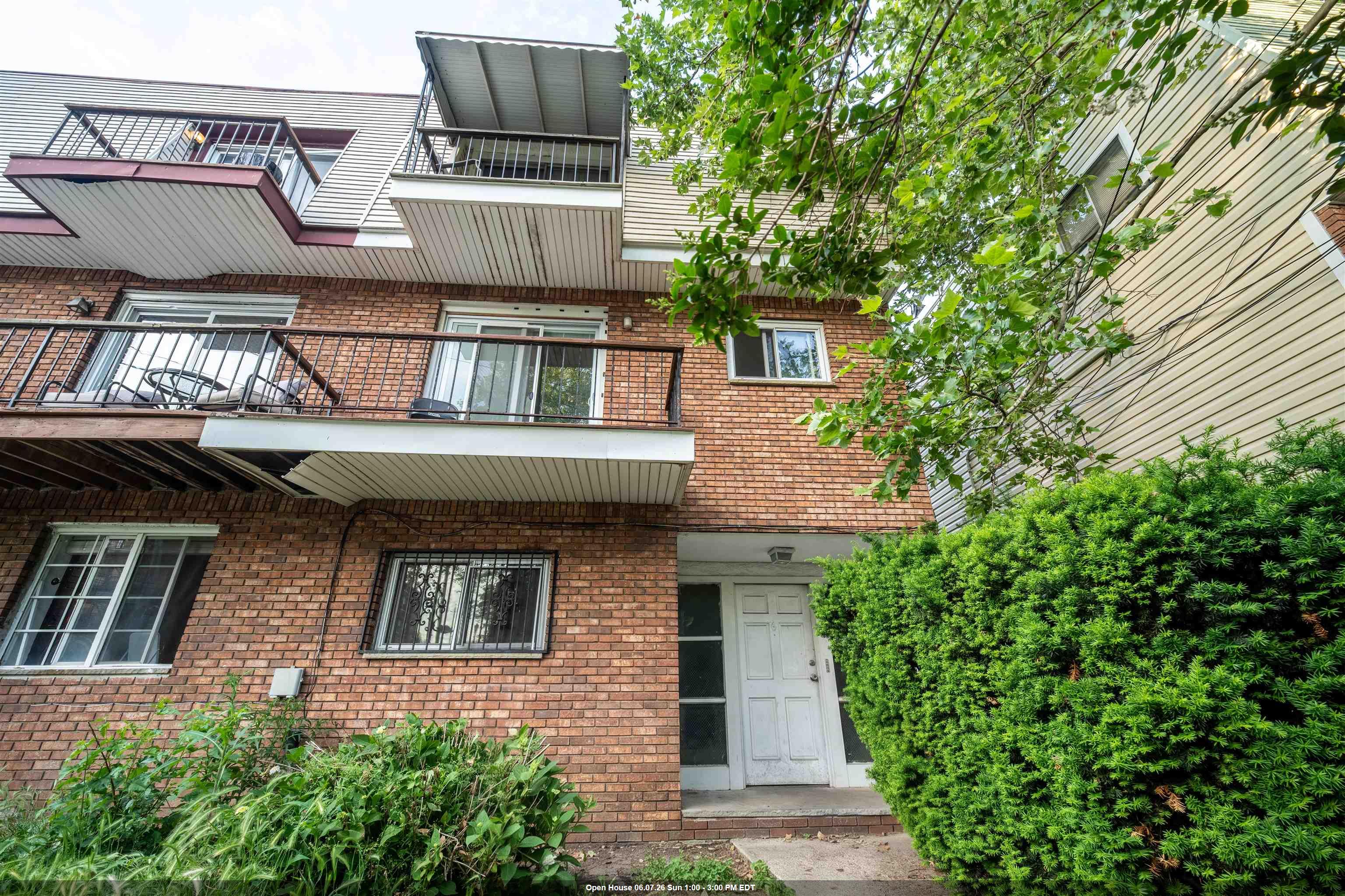 6 BAYSIDE PARK DR - Photo 1