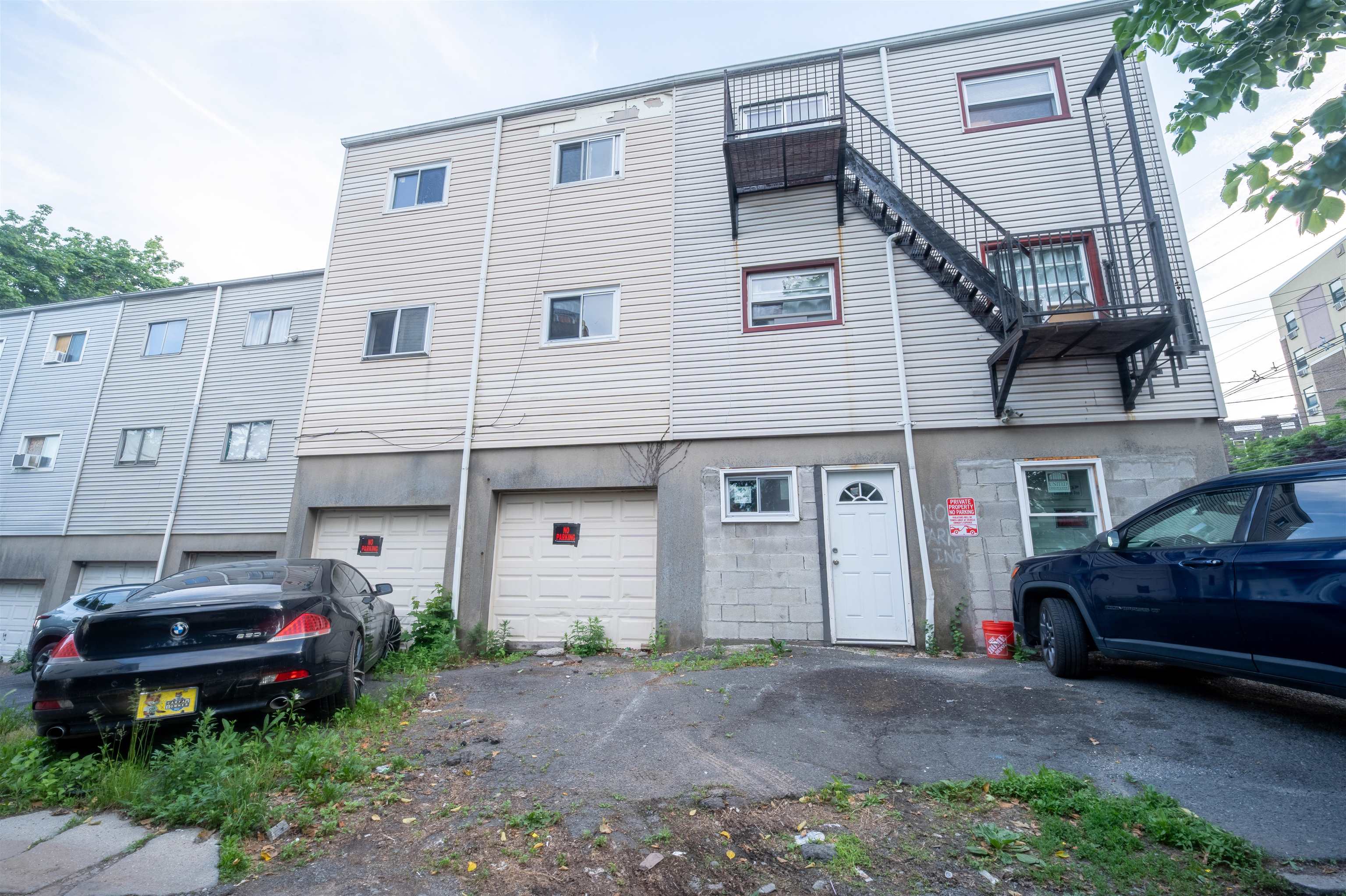 6 BAYSIDE PARK DR