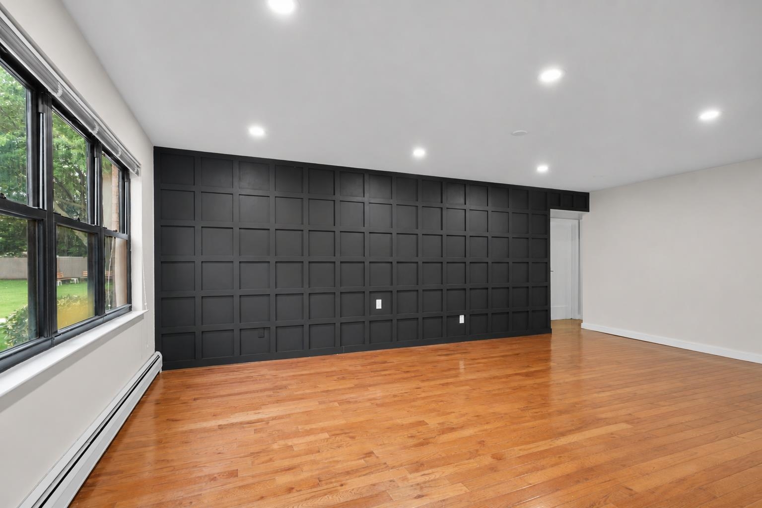 29 NORTH END DR - Photo 2