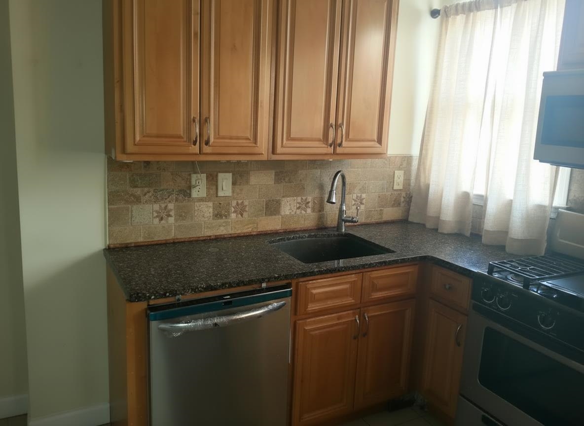 479 BERGEN AVE - Photo 4