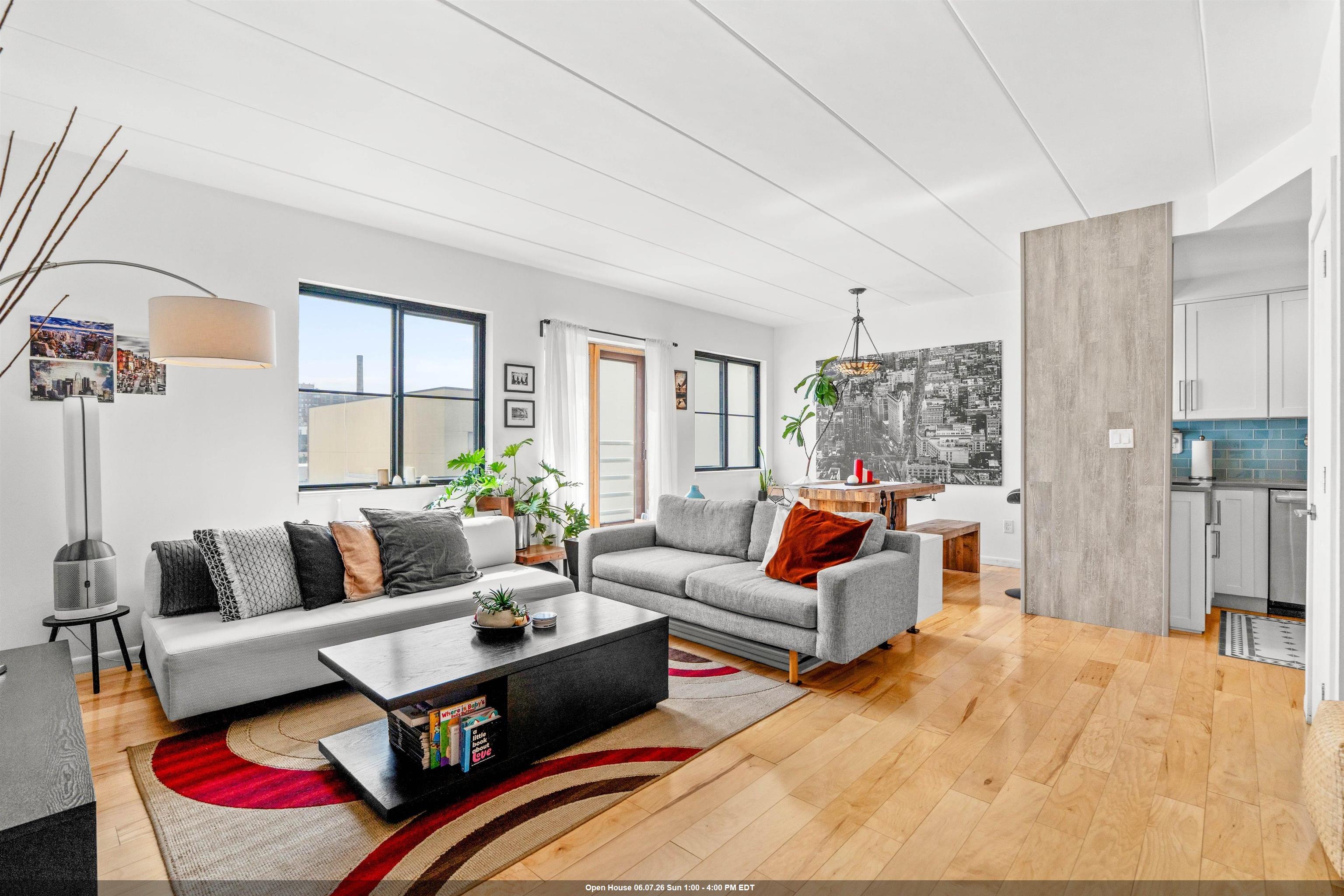 463 1ST ST - Photo 1