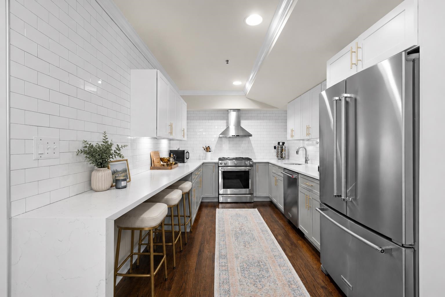 214 JACKSON ST - Photo 5