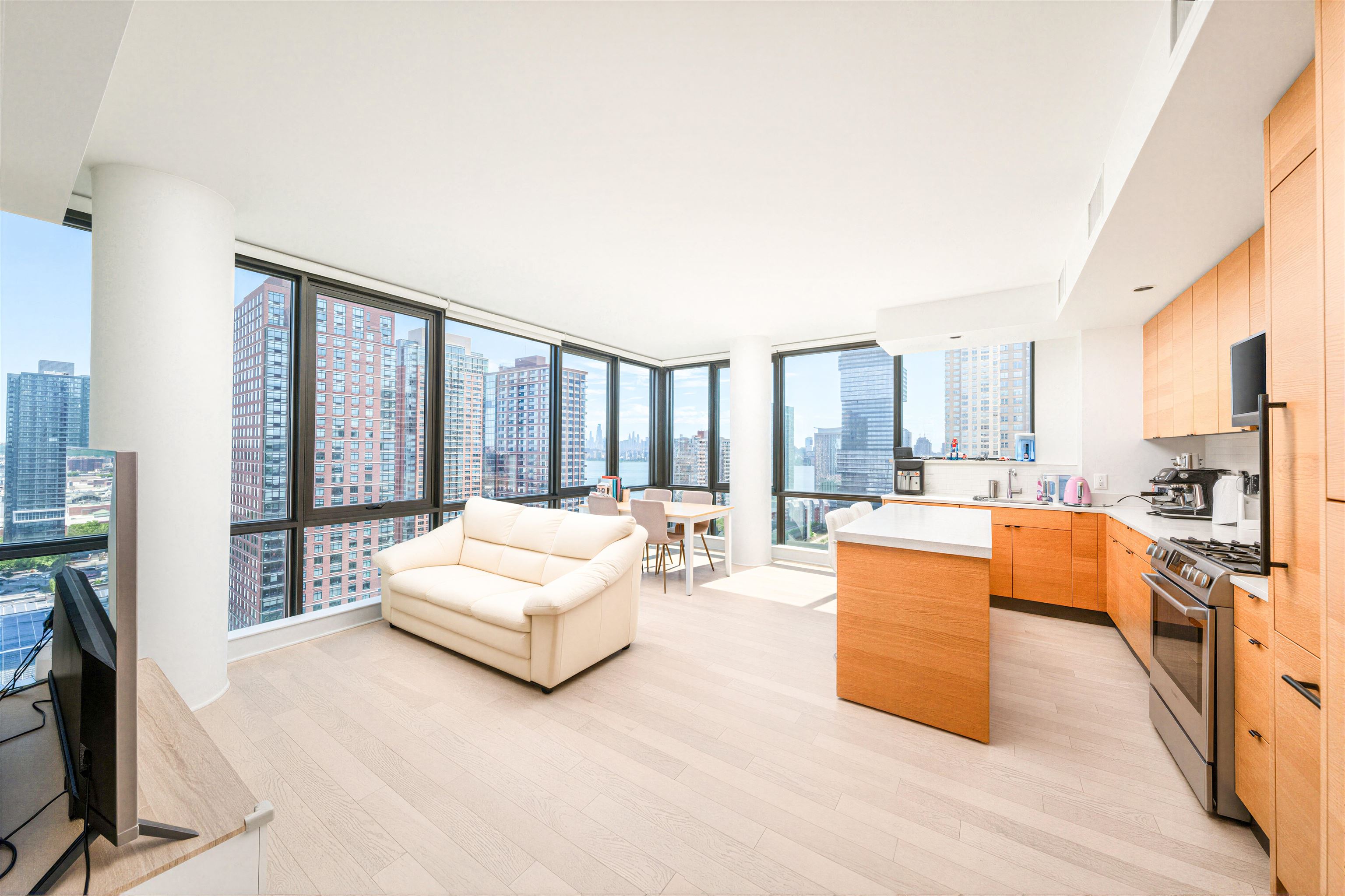 10 PROVOST ST - Photo 1