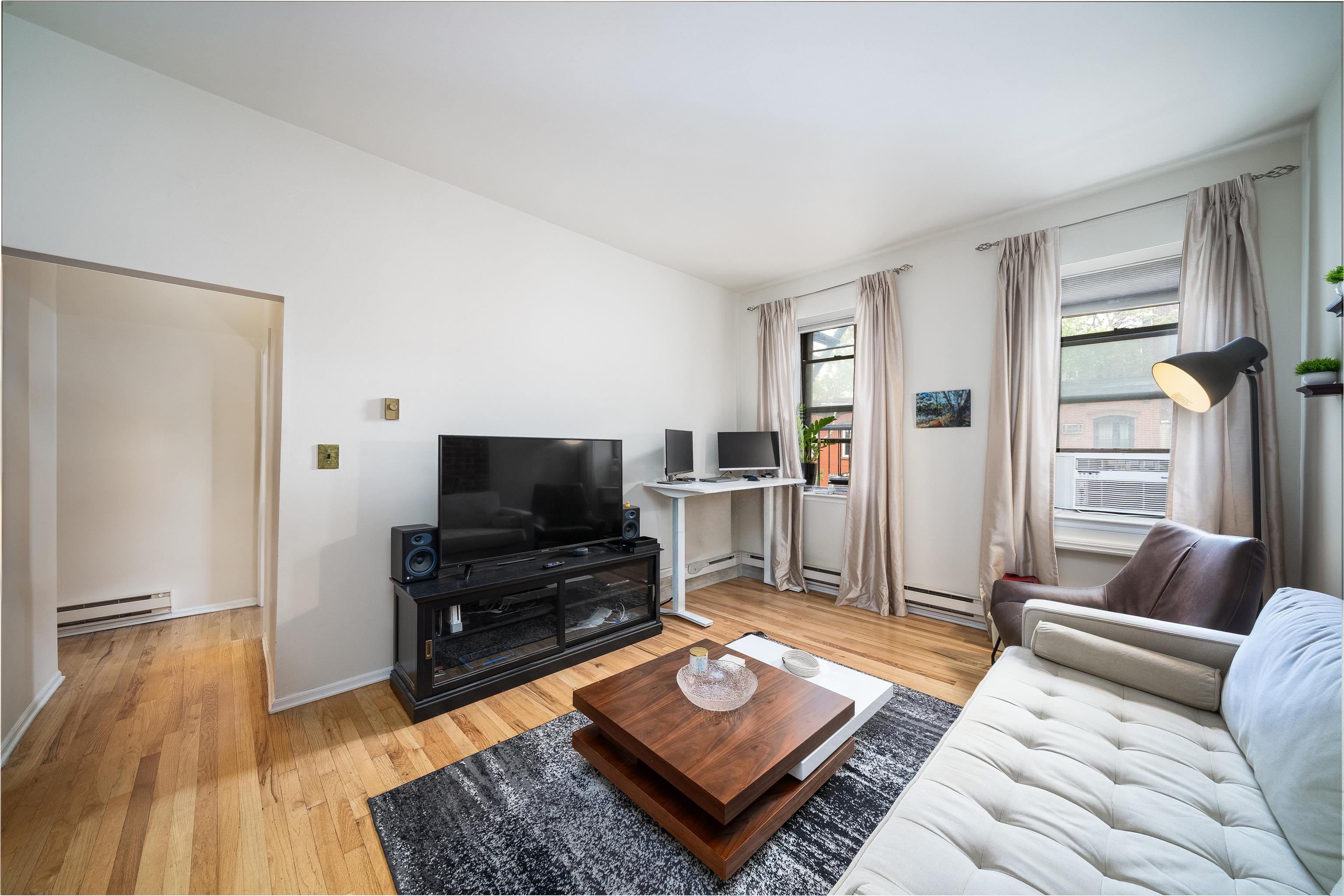 230 BLOOMFIELD ST - Photo 5