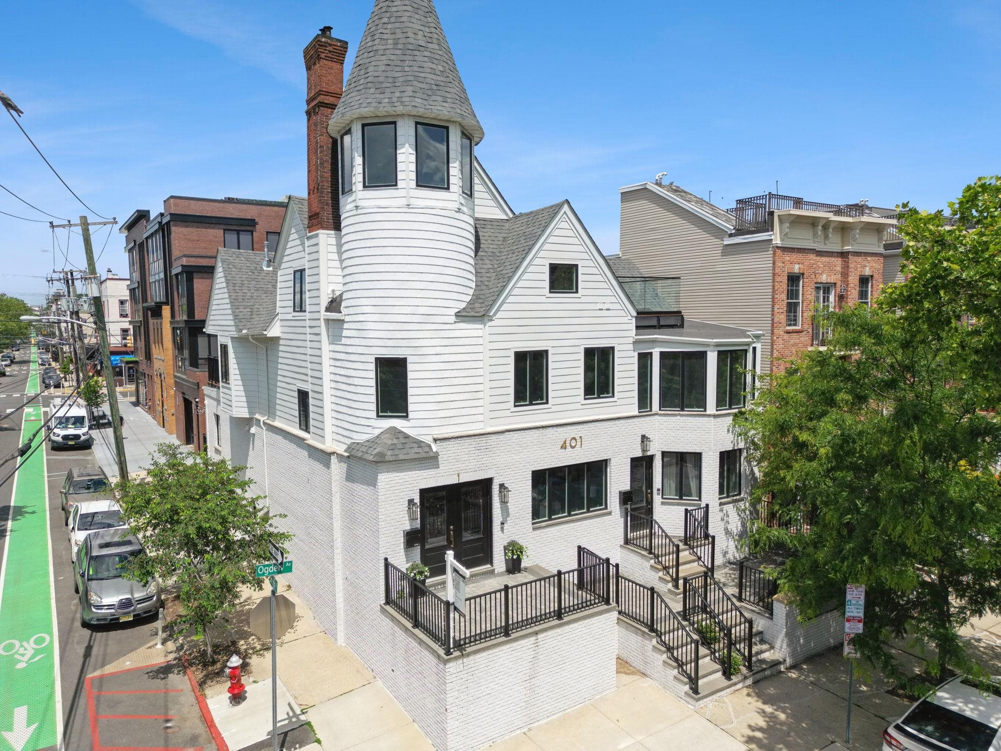 401 OGDEN AVE - Photo 1