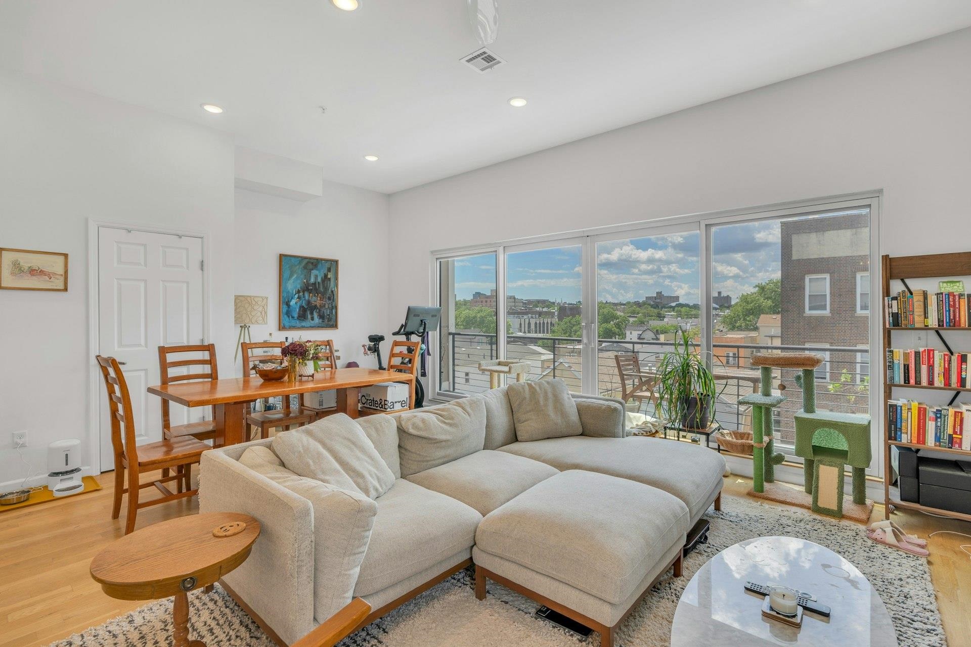 936 PAVONIA AVE - Photo 4