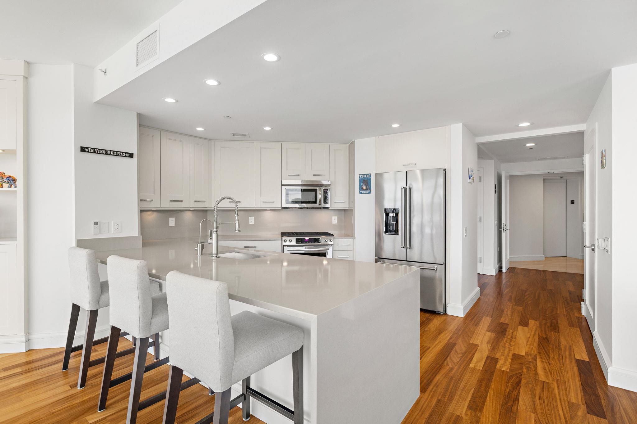 8100 RIVER RD - Photo 4