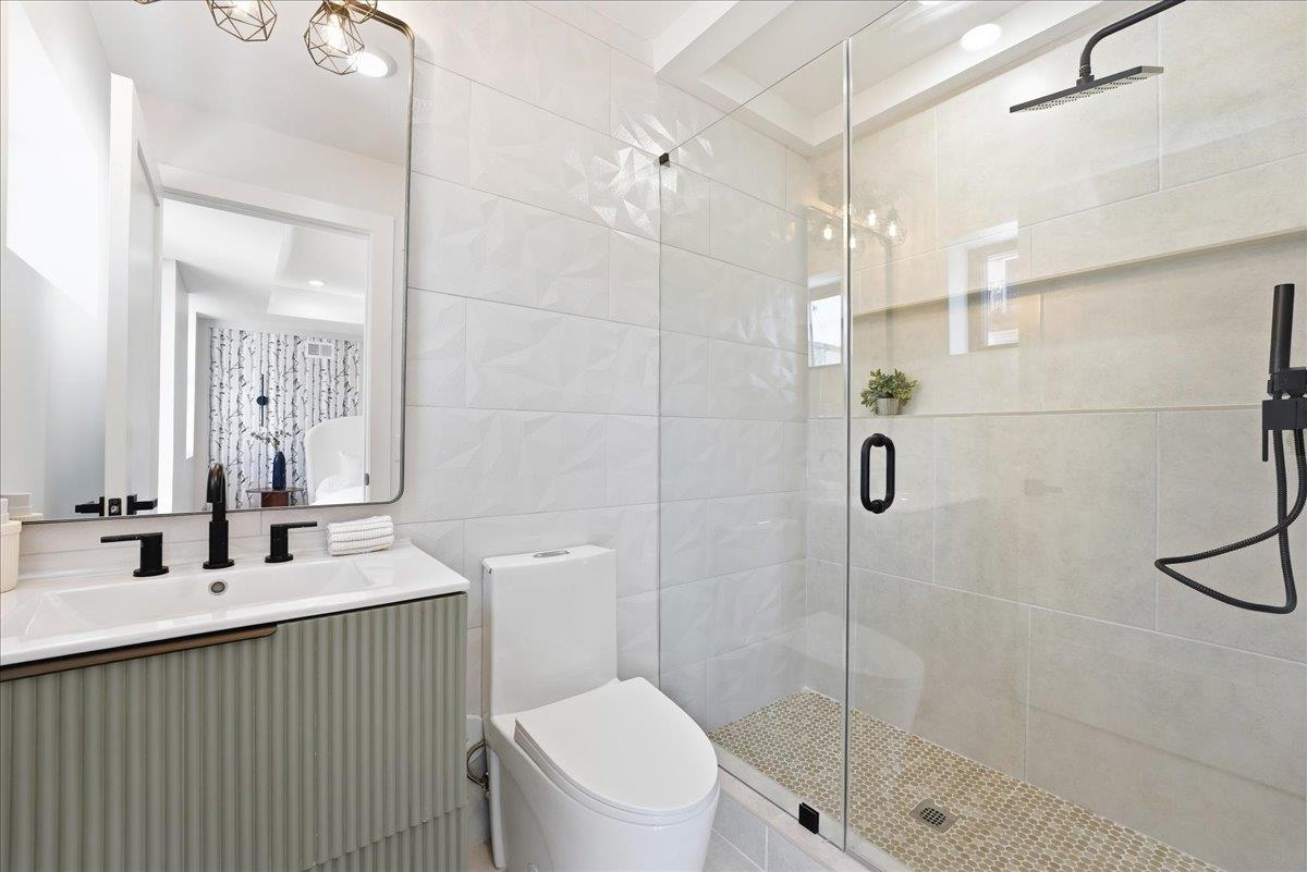 81 LEXINGTON AVE - Photo 3