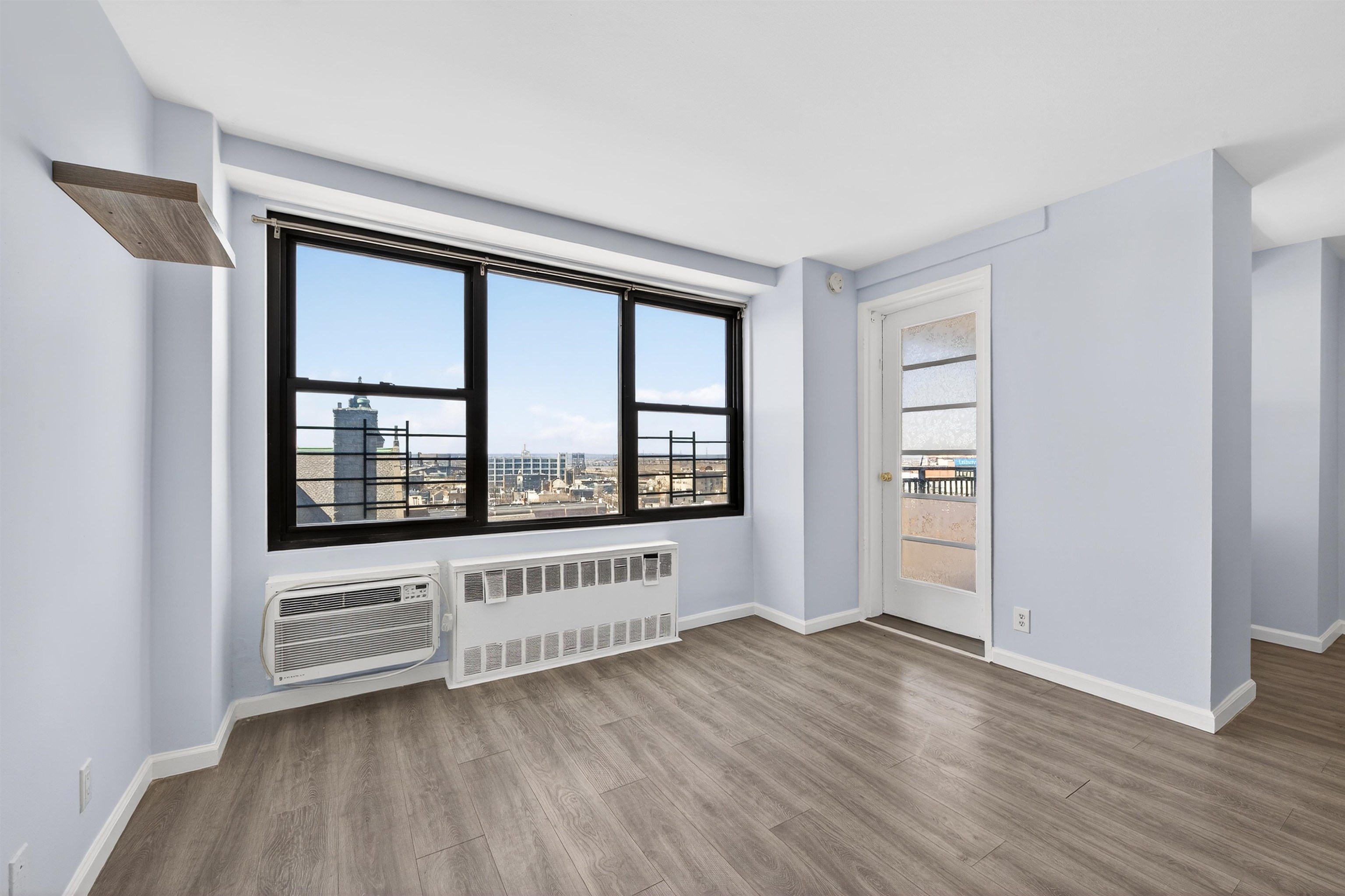 10 HURON AVE - Photo 3