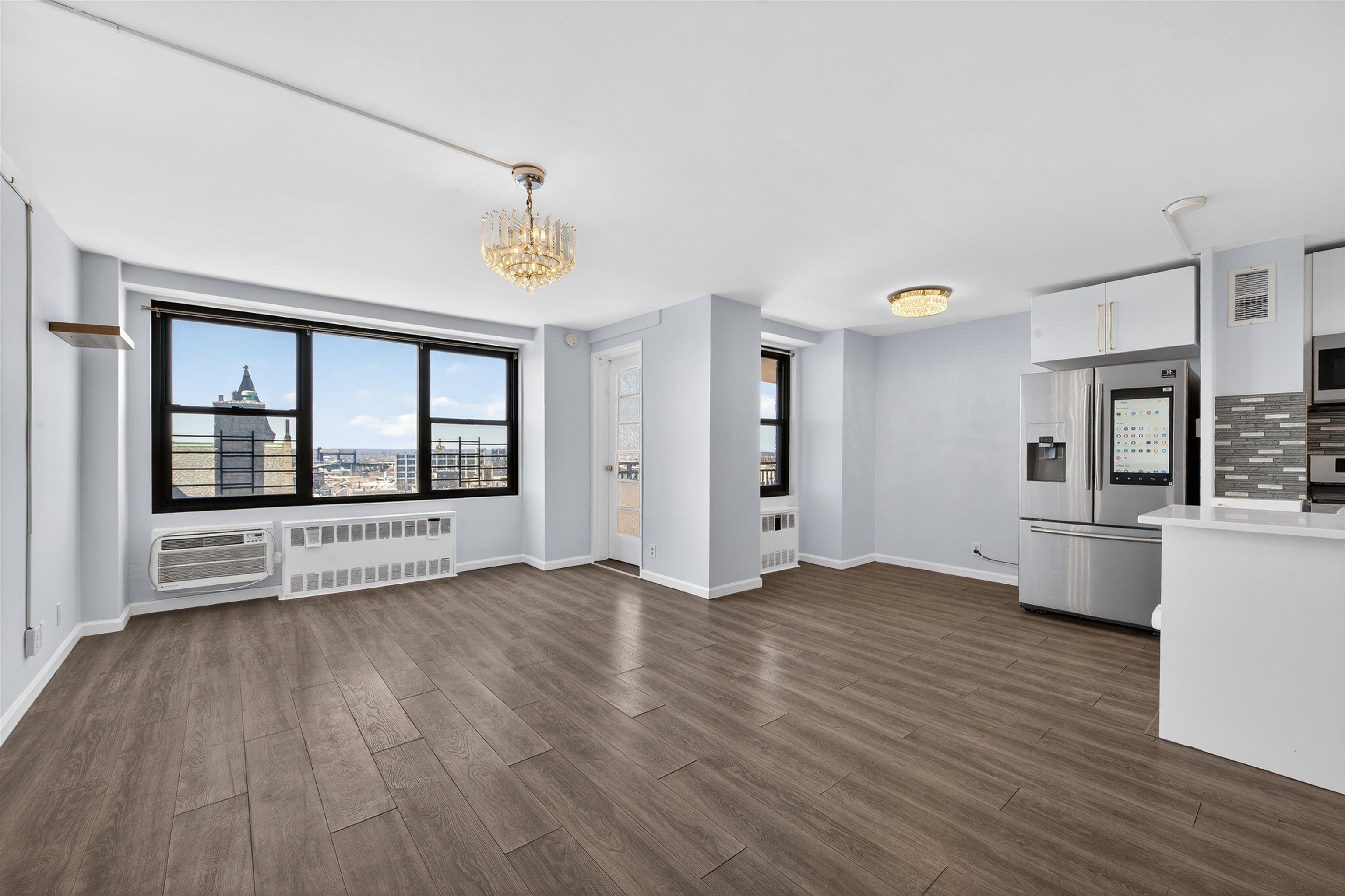 10 HURON AVE - Photo 4