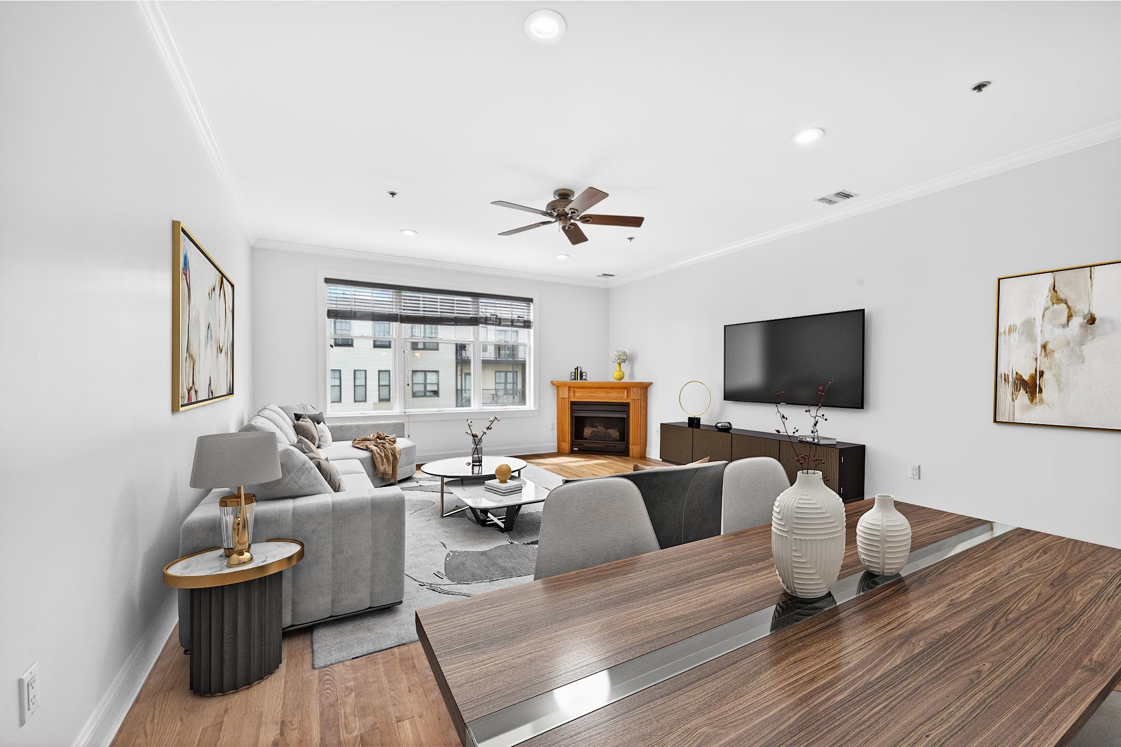 82 CLINTON ST - Photo 1