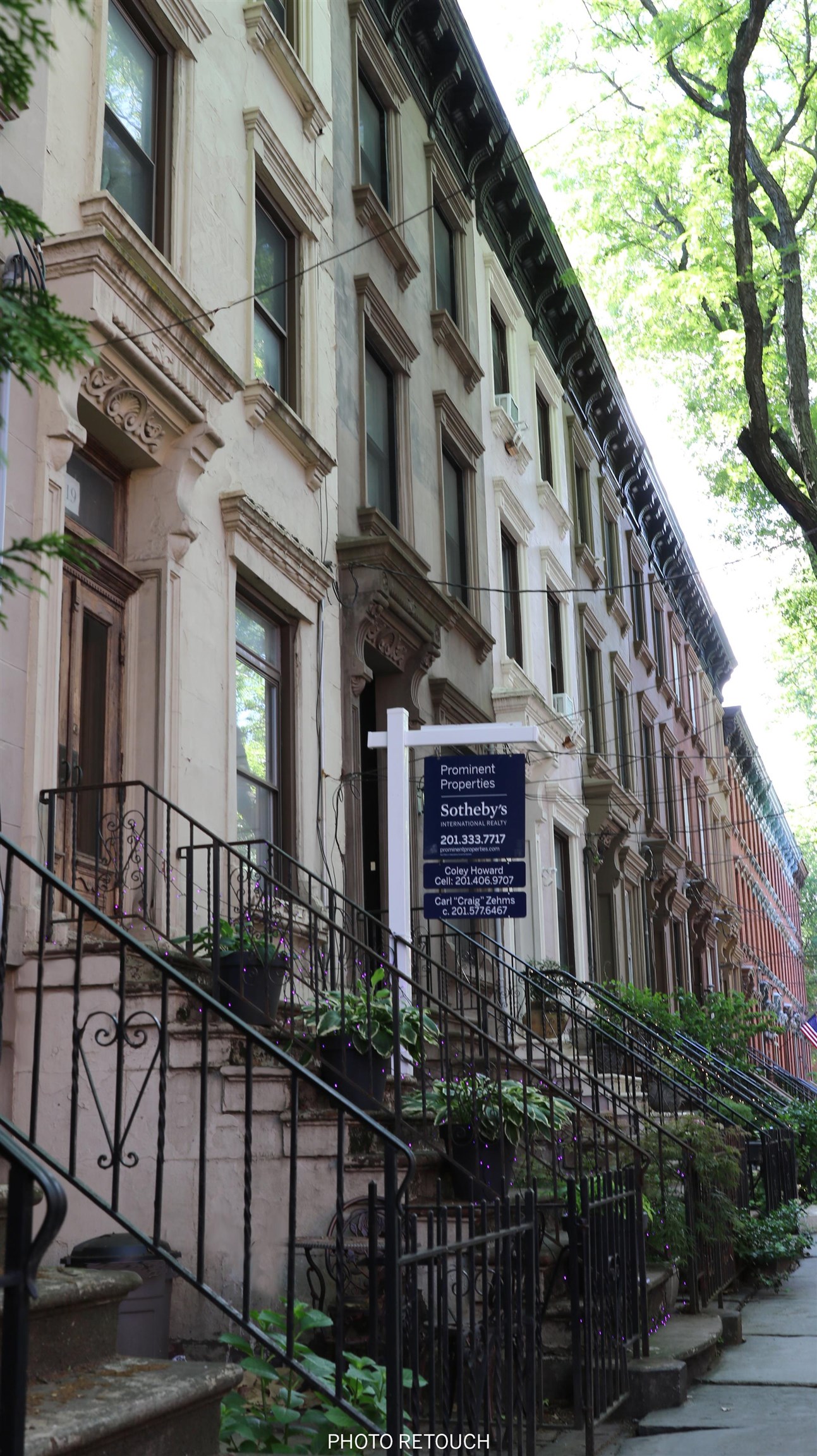319 YORK ST - Photo 2