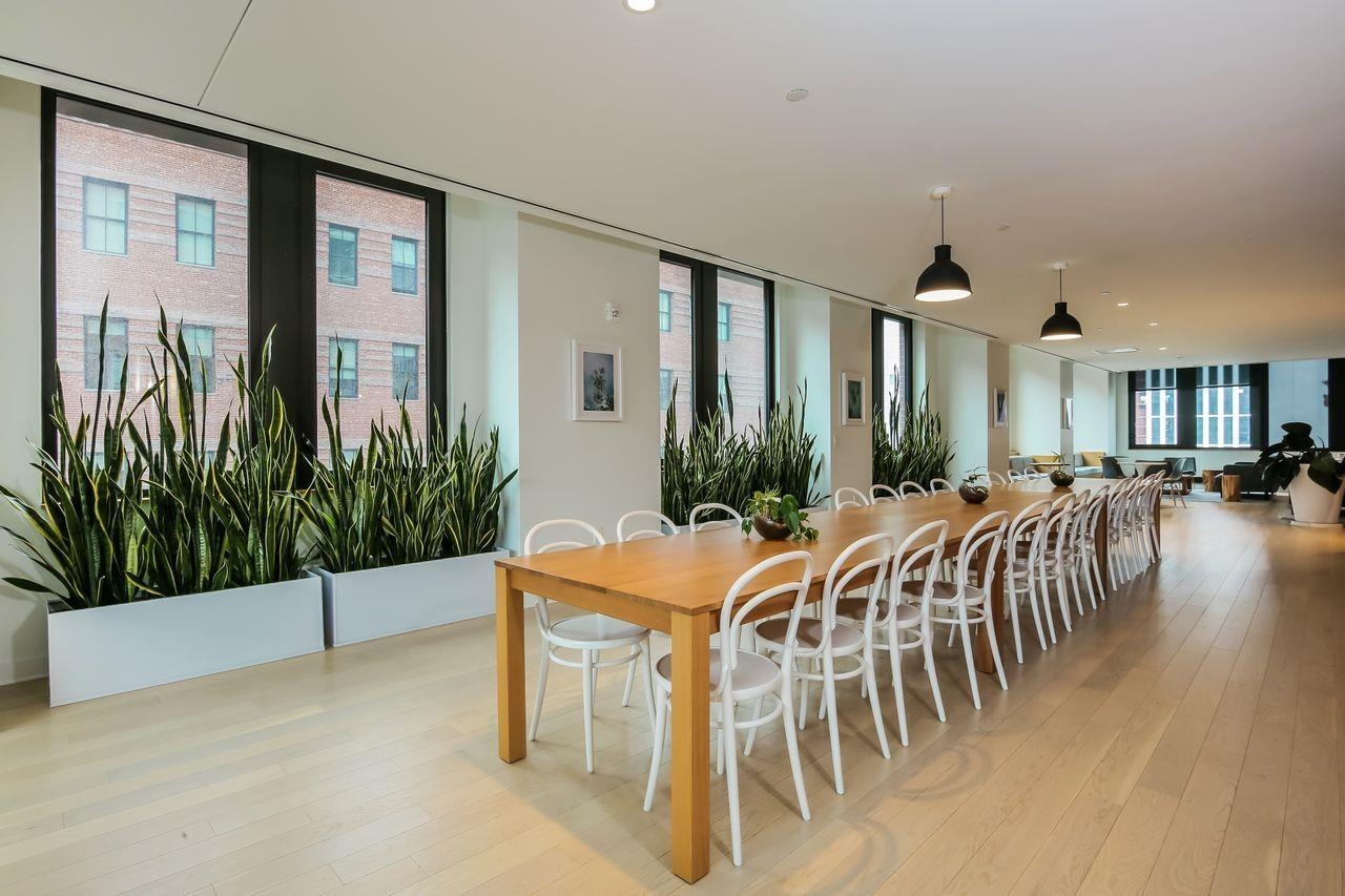 10 PROVOST ST #2706