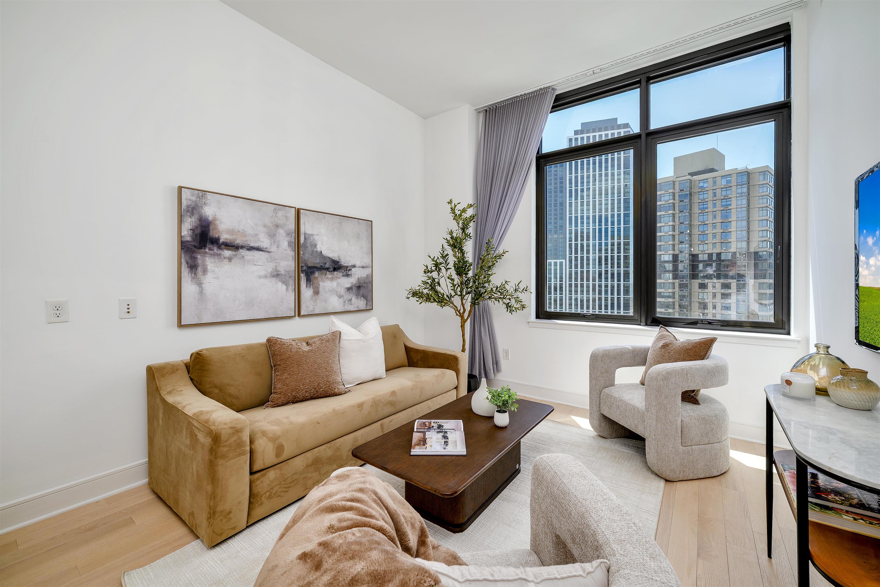 10 PROVOST ST #2706