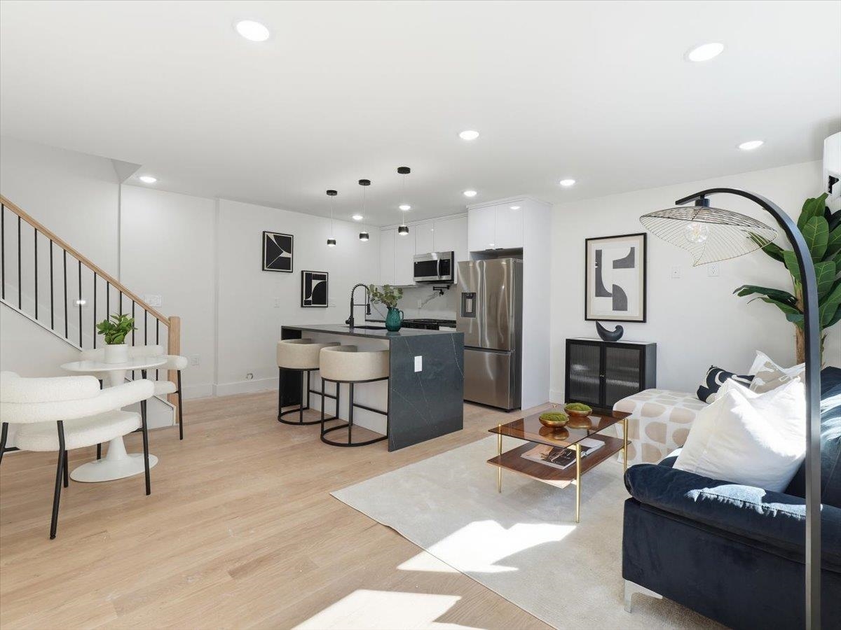 82 PAMRAPO AVE - Photo 2