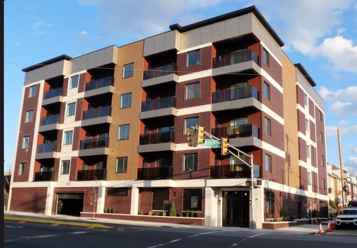 8800 KENNEDY BLVD - Photo 1