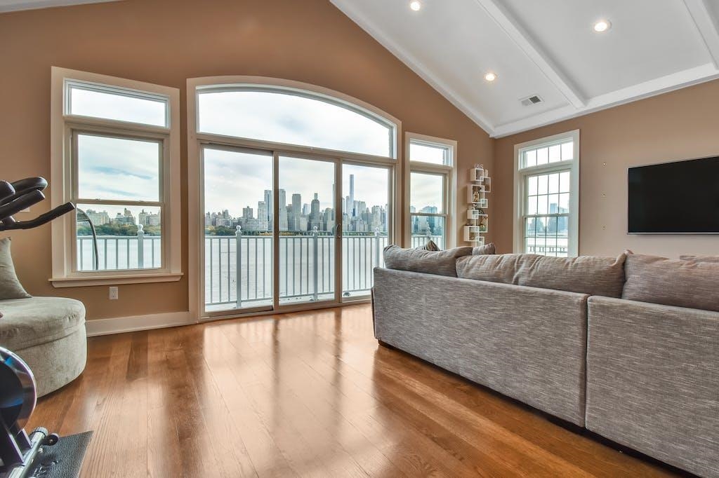14 LYDIA DR - Photo 1