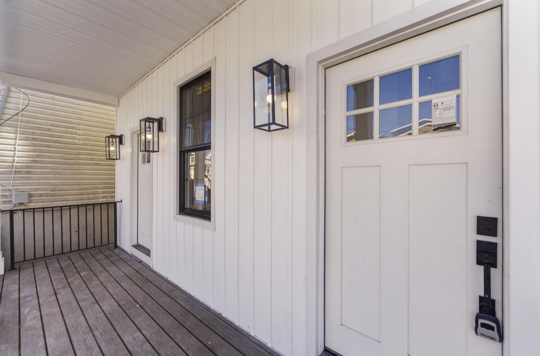 113.5 OAK ST #2