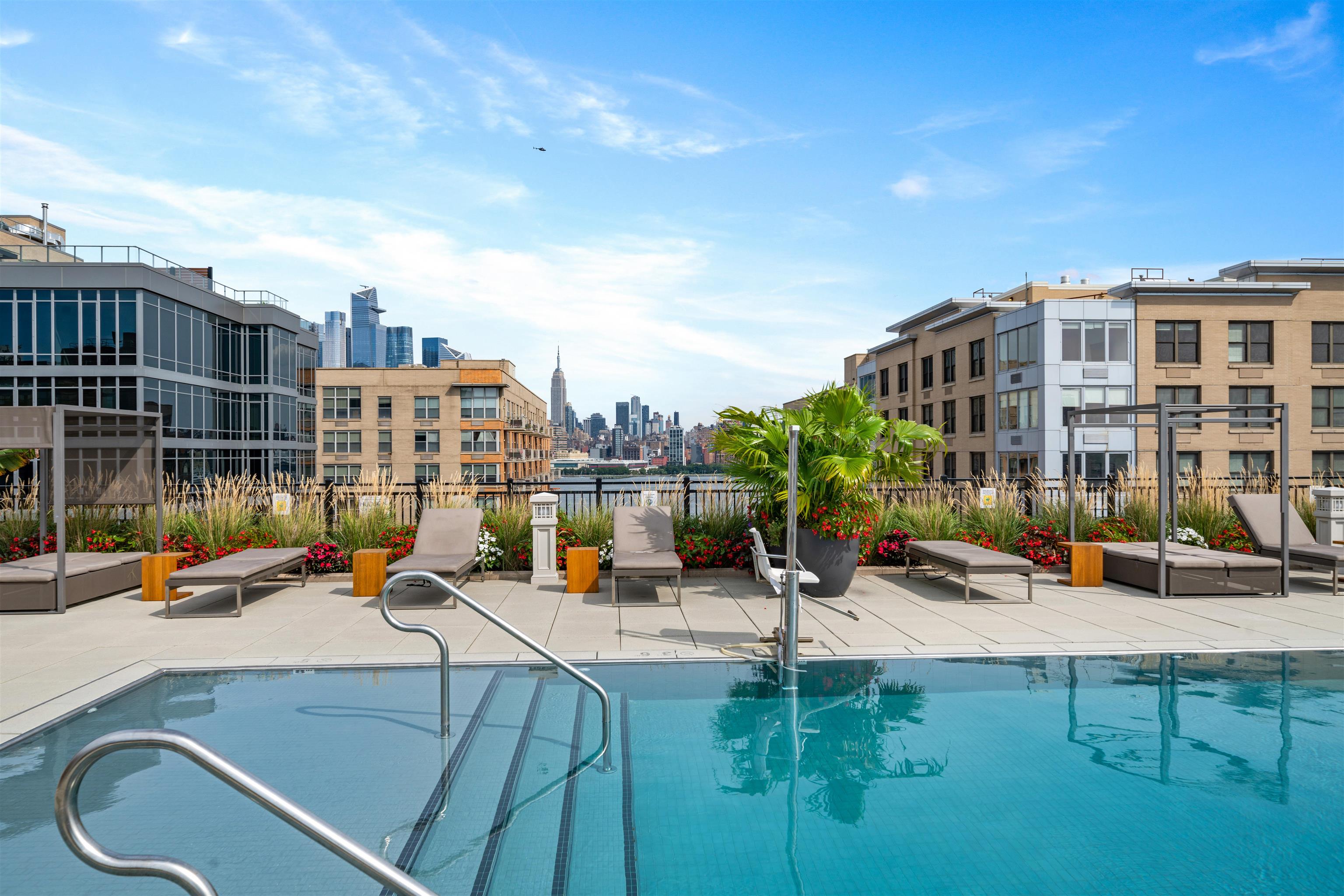 1400 HUDSON ST #1108