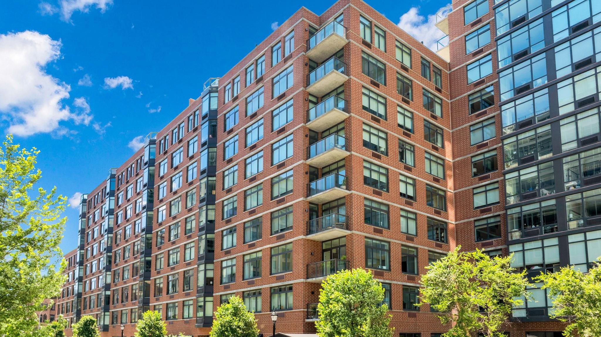 1400 HUDSON ST #1108