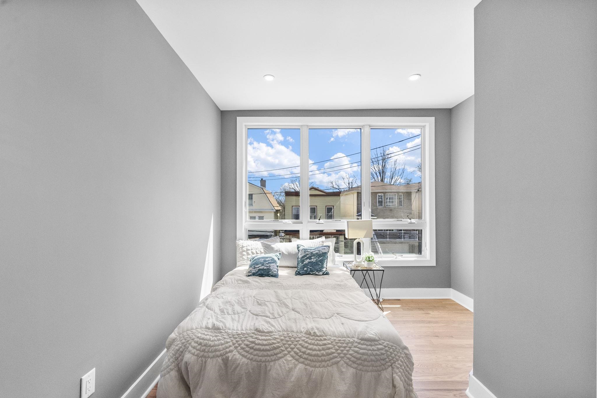 219 CLERK ST