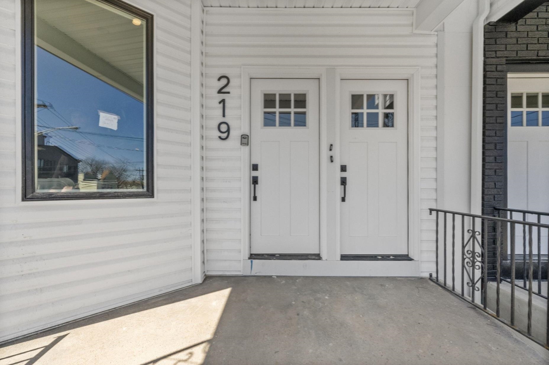 219 CLERK ST