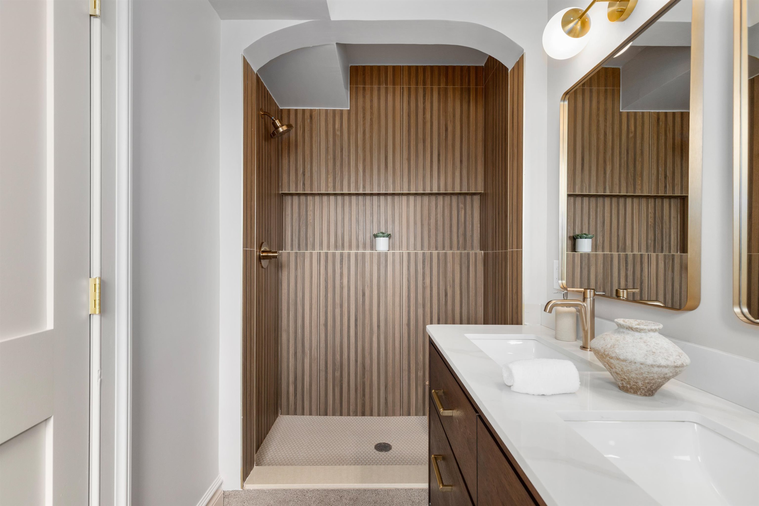 105 ATLANTIC ST #2