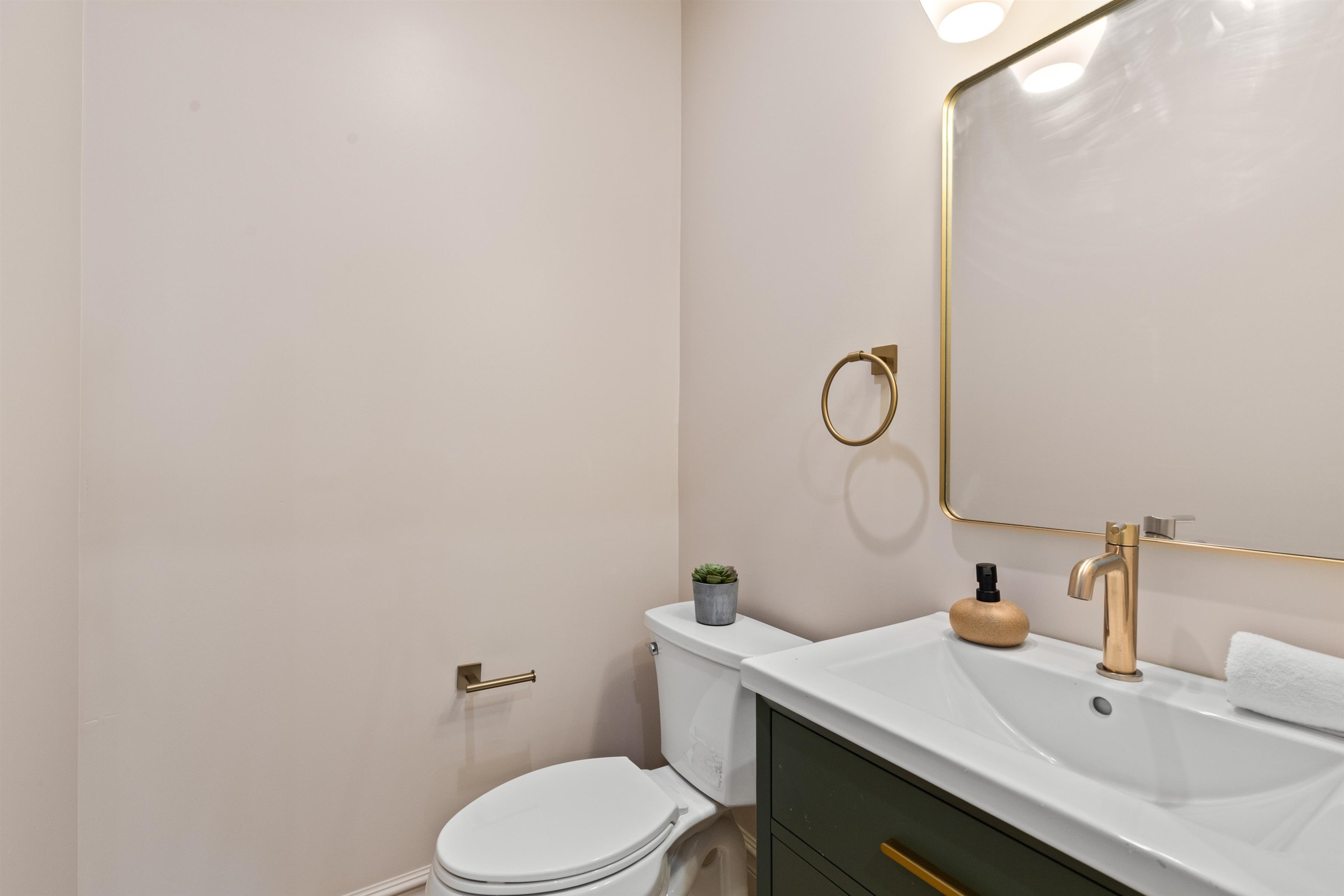 105 ATLANTIC ST #2