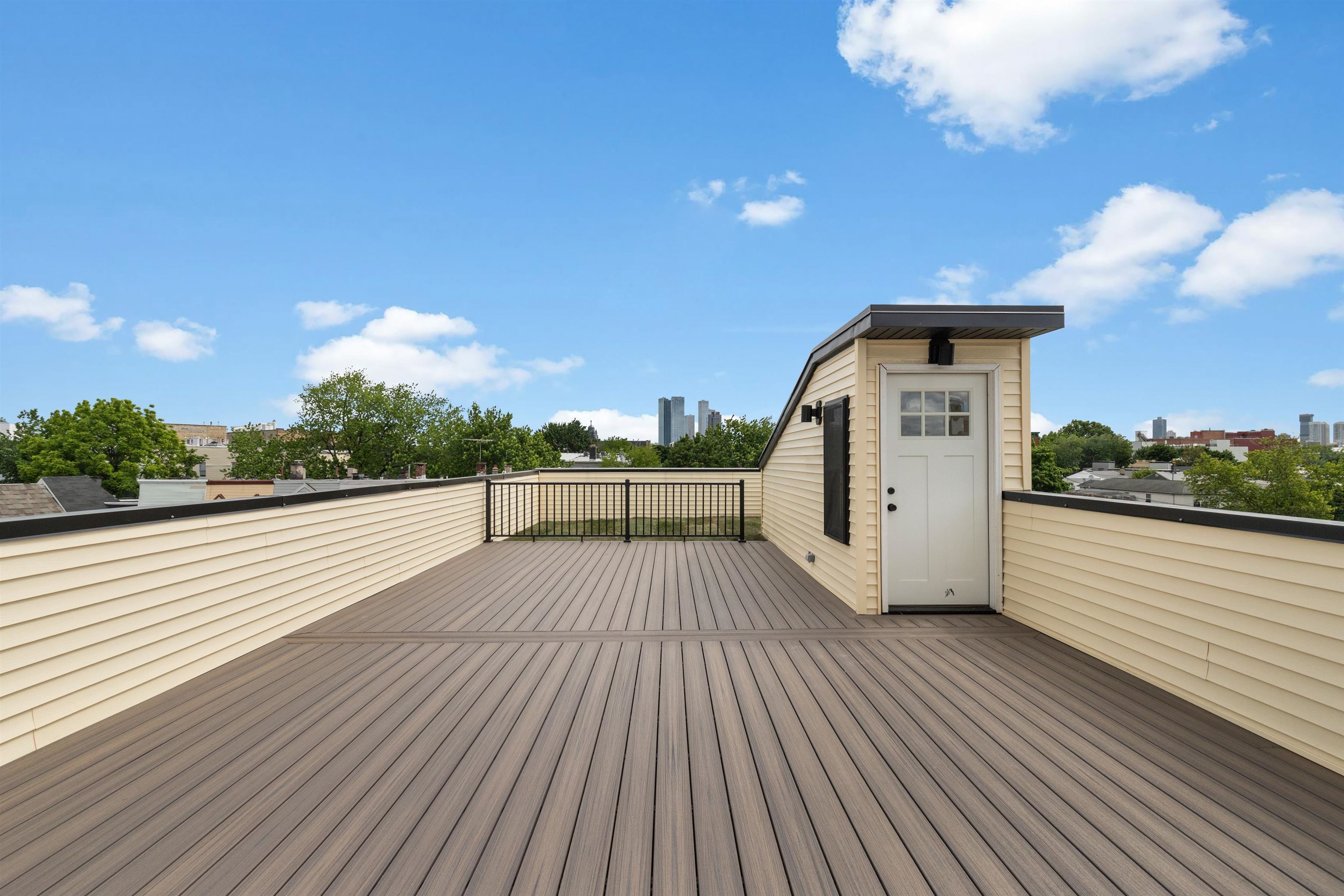105 ATLANTIC ST #2