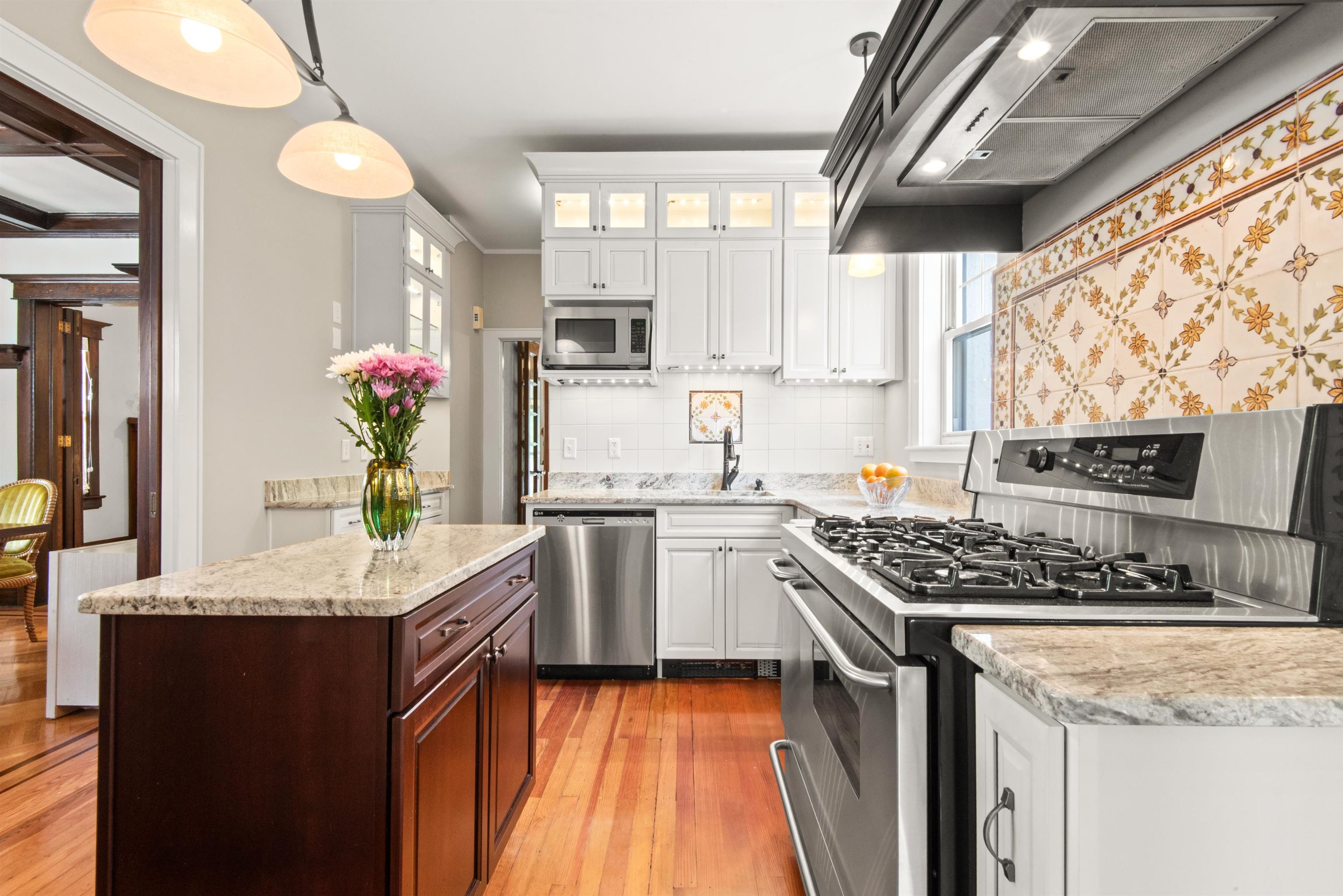 30 62ND ST