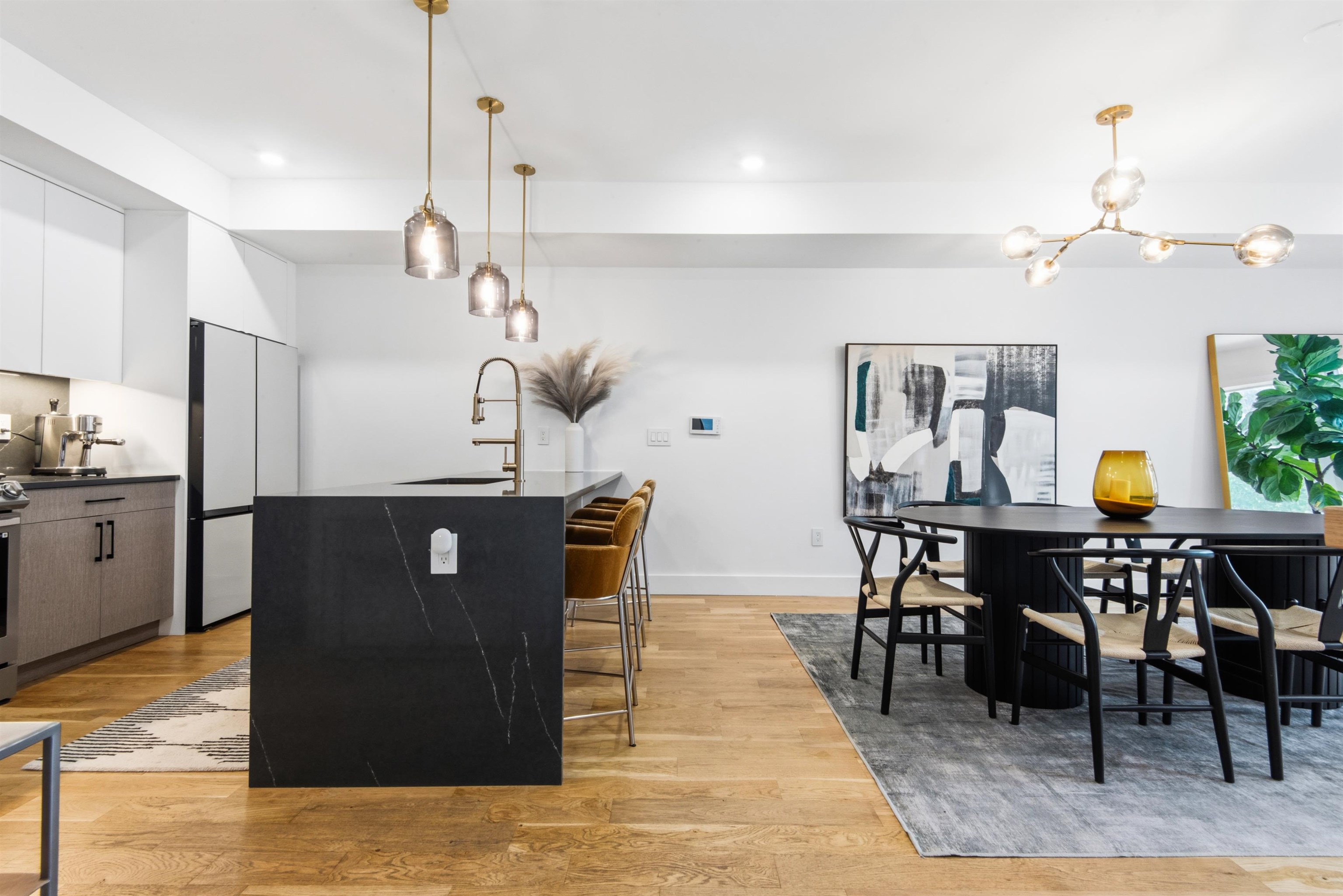 19 LEONARD ST #2