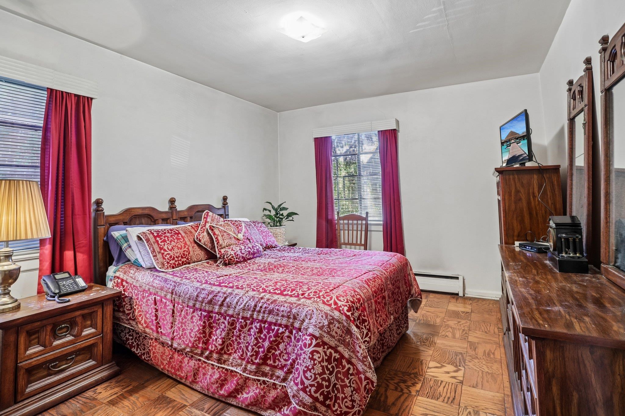 261 GARFIELD AVE