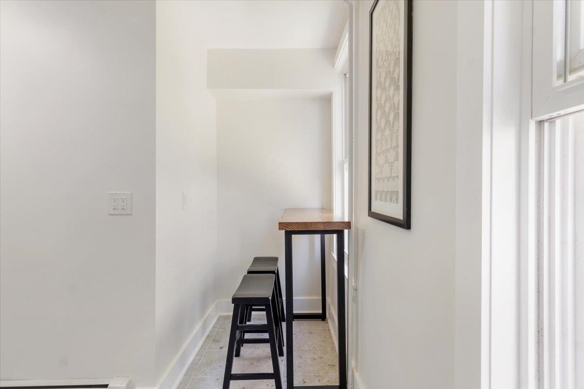 121 41ST ST - Photo 5