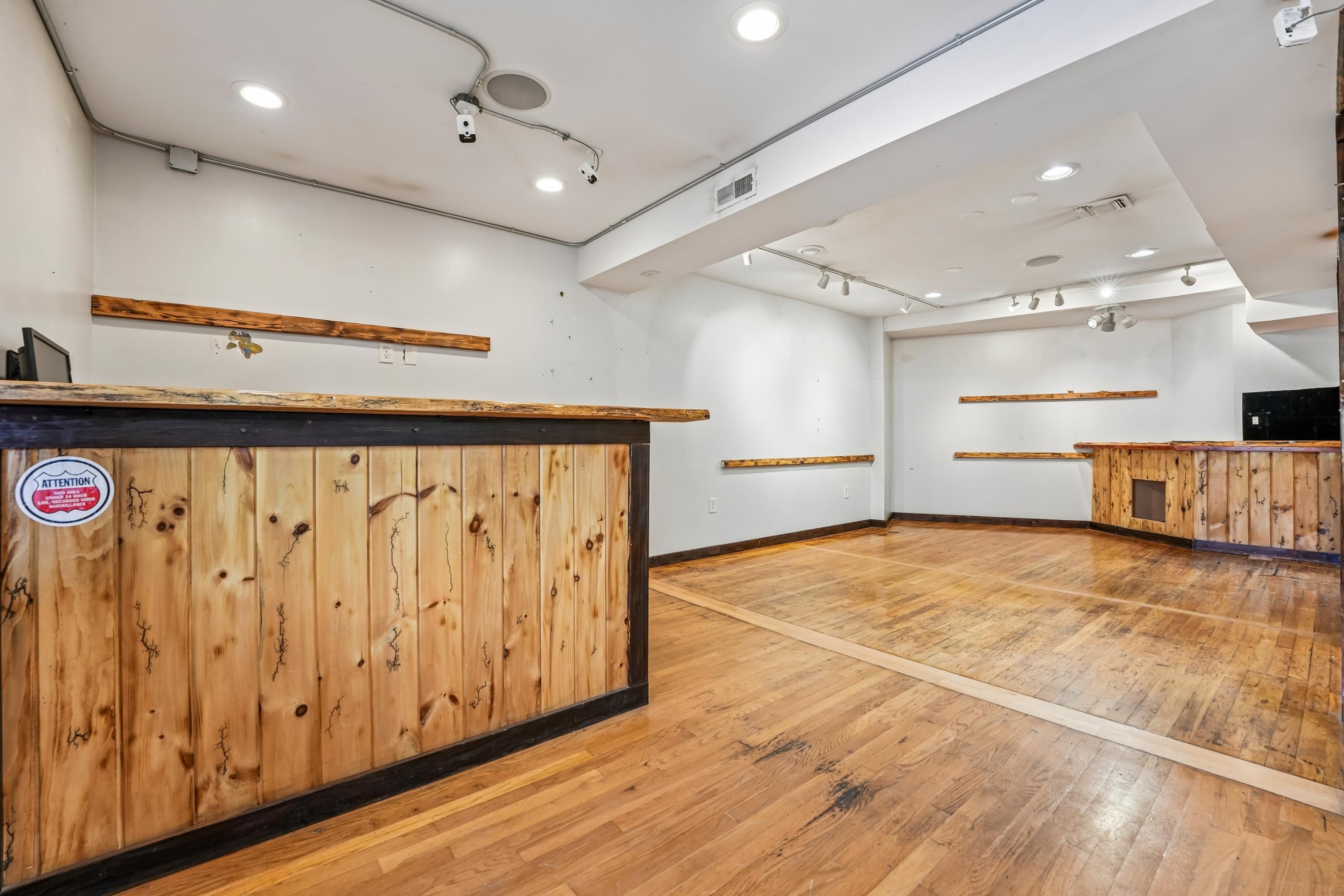 271 NEWARK AVE #1