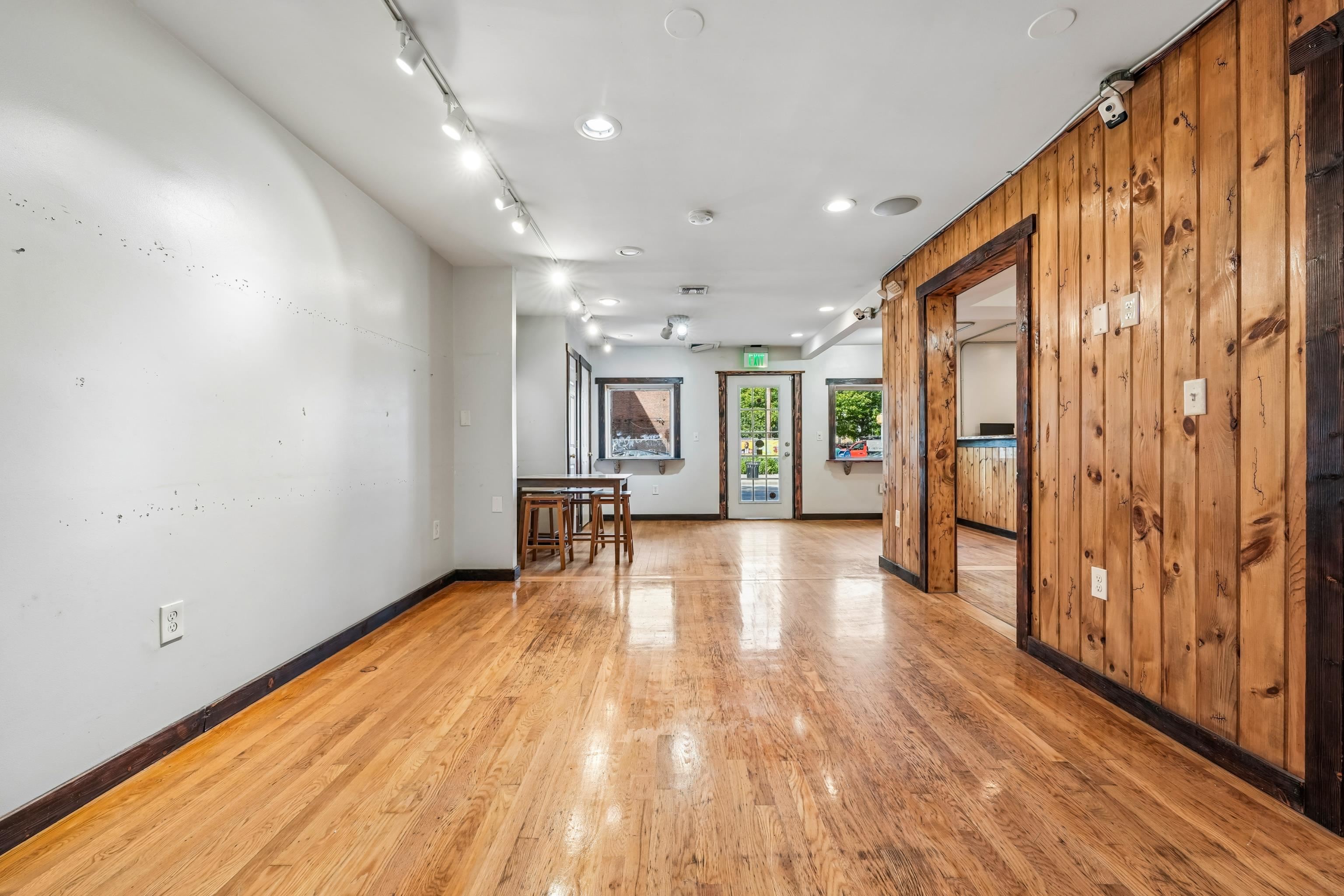 271 NEWARK AVE #1