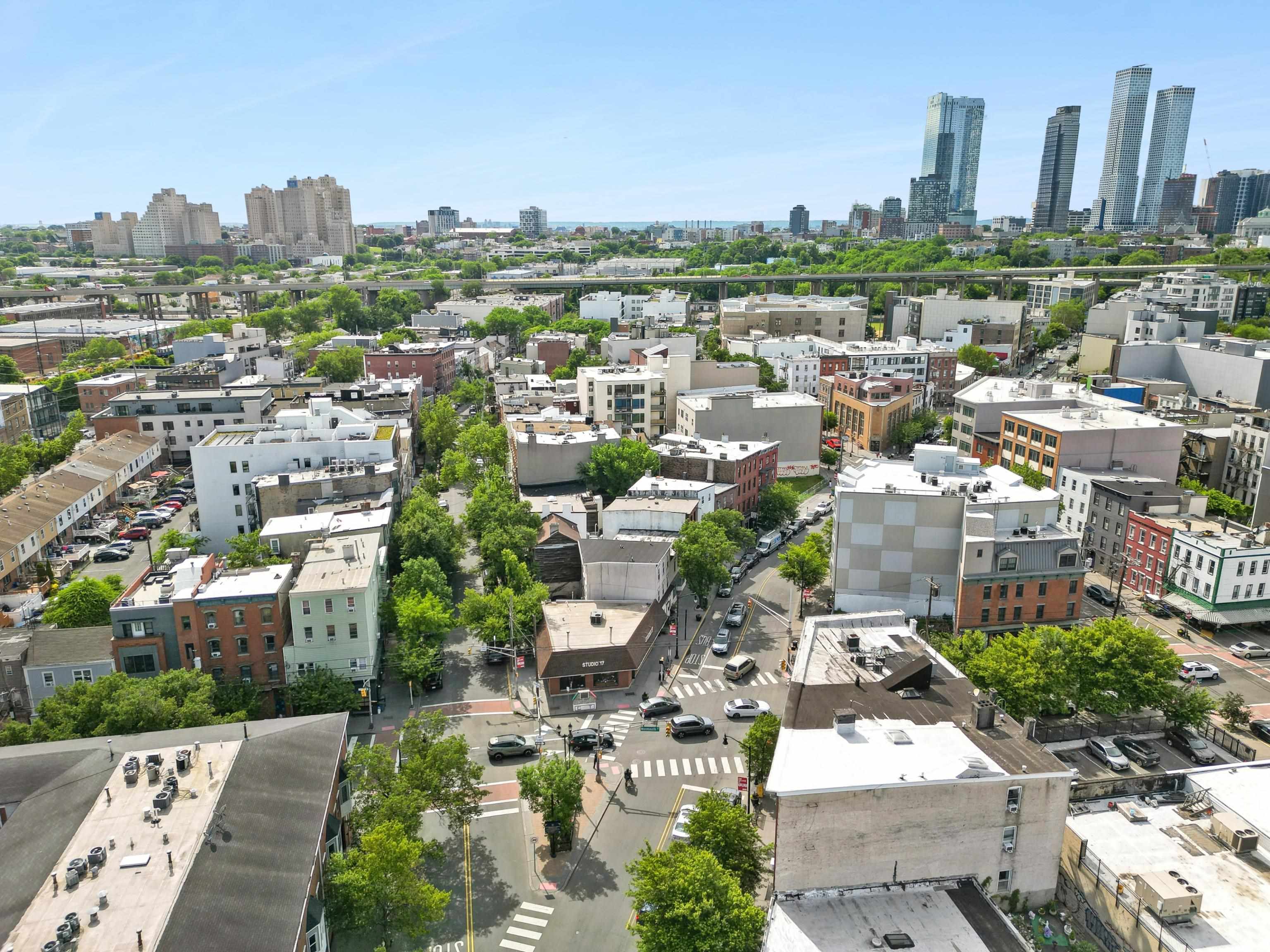 271 NEWARK AVE #1